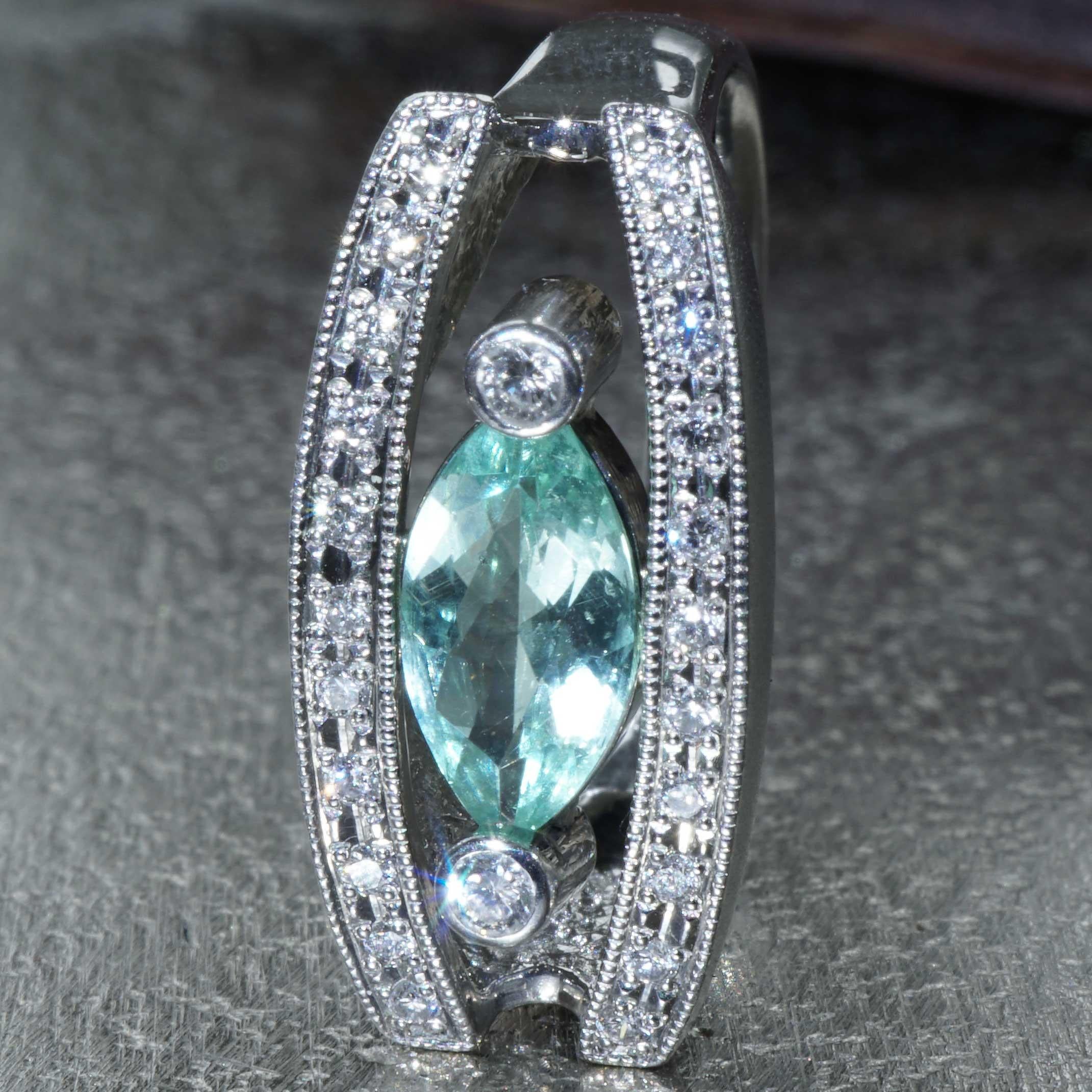 Paraiba Brilliant Ring 0.847 ct 0.28 ct Platinum 900 almost eyeclear Marquise For Sale 7