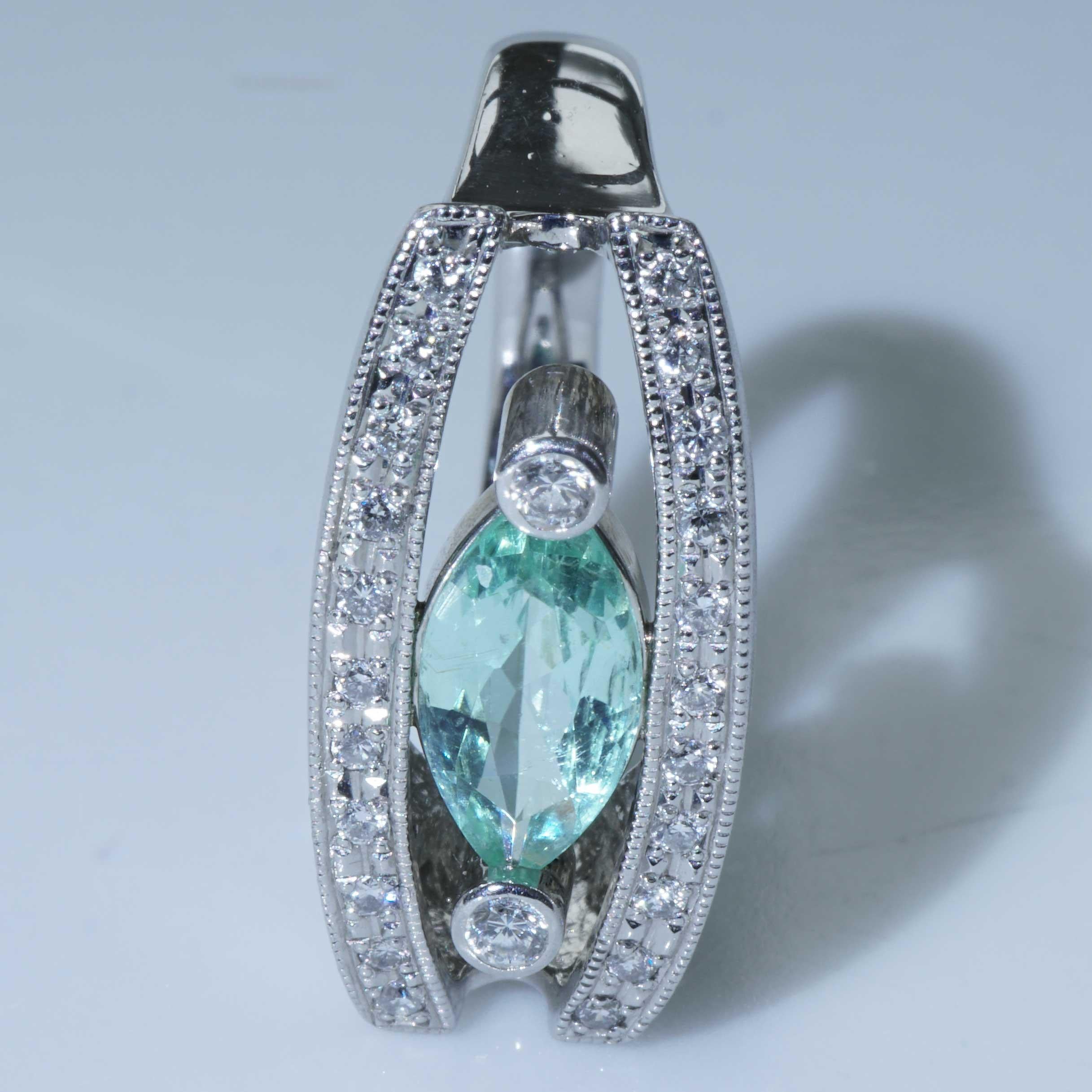 Marquise Cut Paraiba Brilliant Ring 0.847 ct 0.28 ct Platinum 900 almost eyeclear Marquise For Sale