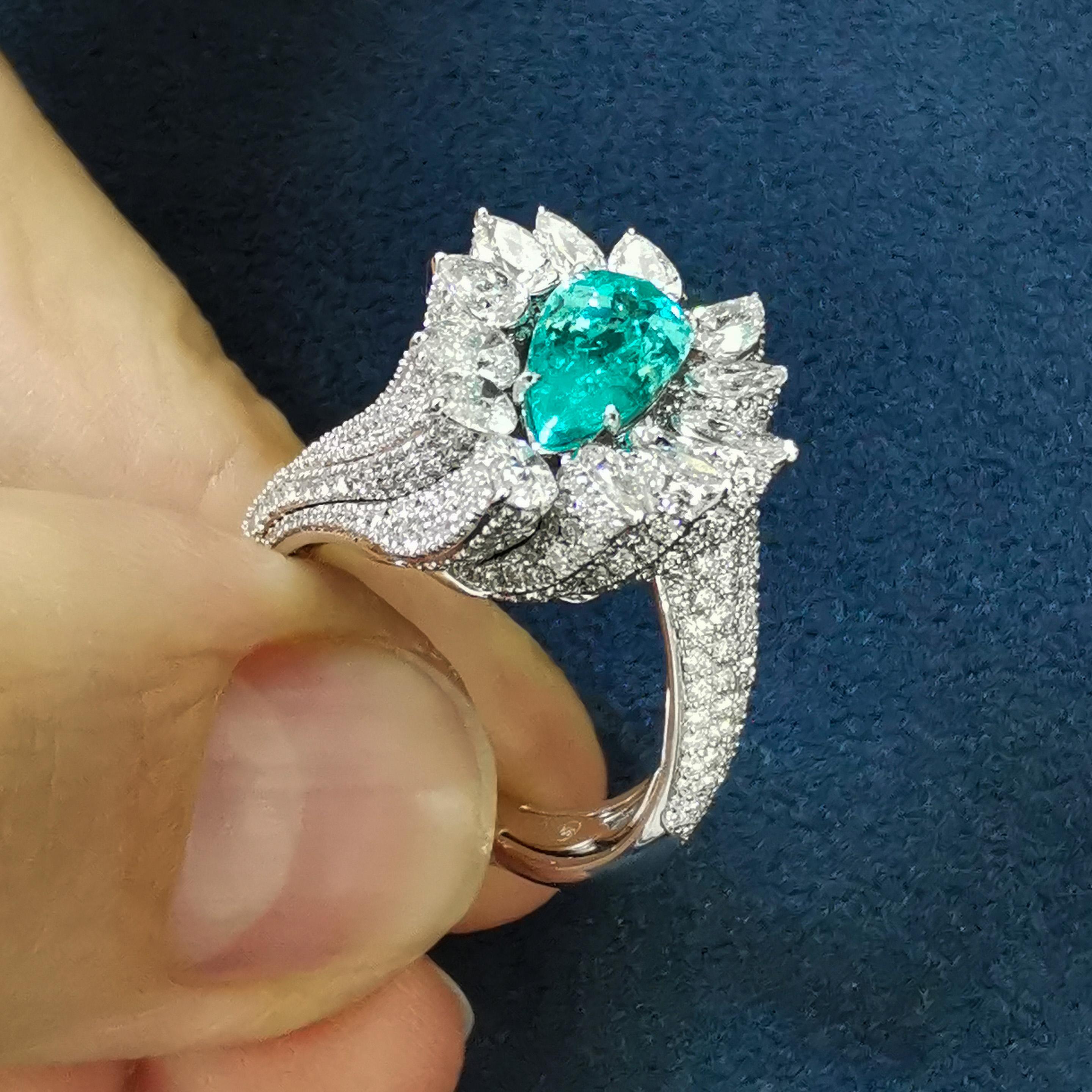Paraiba Turmalin 1,76 Karat Diamant-Ring aus 18 Karat Weißgold mit hohem Schmuck (Tropfenschliff) im Angebot