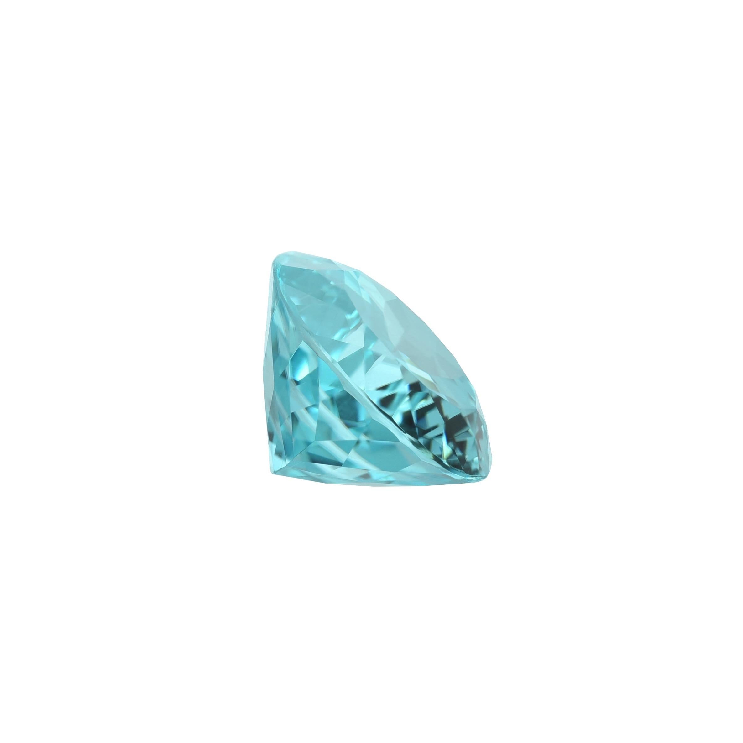 Exceptional, rare and coveted, 6.47 carat Paraiba Tourmaline oval gem, offered unmounted to the world's most avid gem collectors. This gem is superior in color, clarity, and cut.
Returns are accepted and paid by us within 7 days of delivery.
The GIA