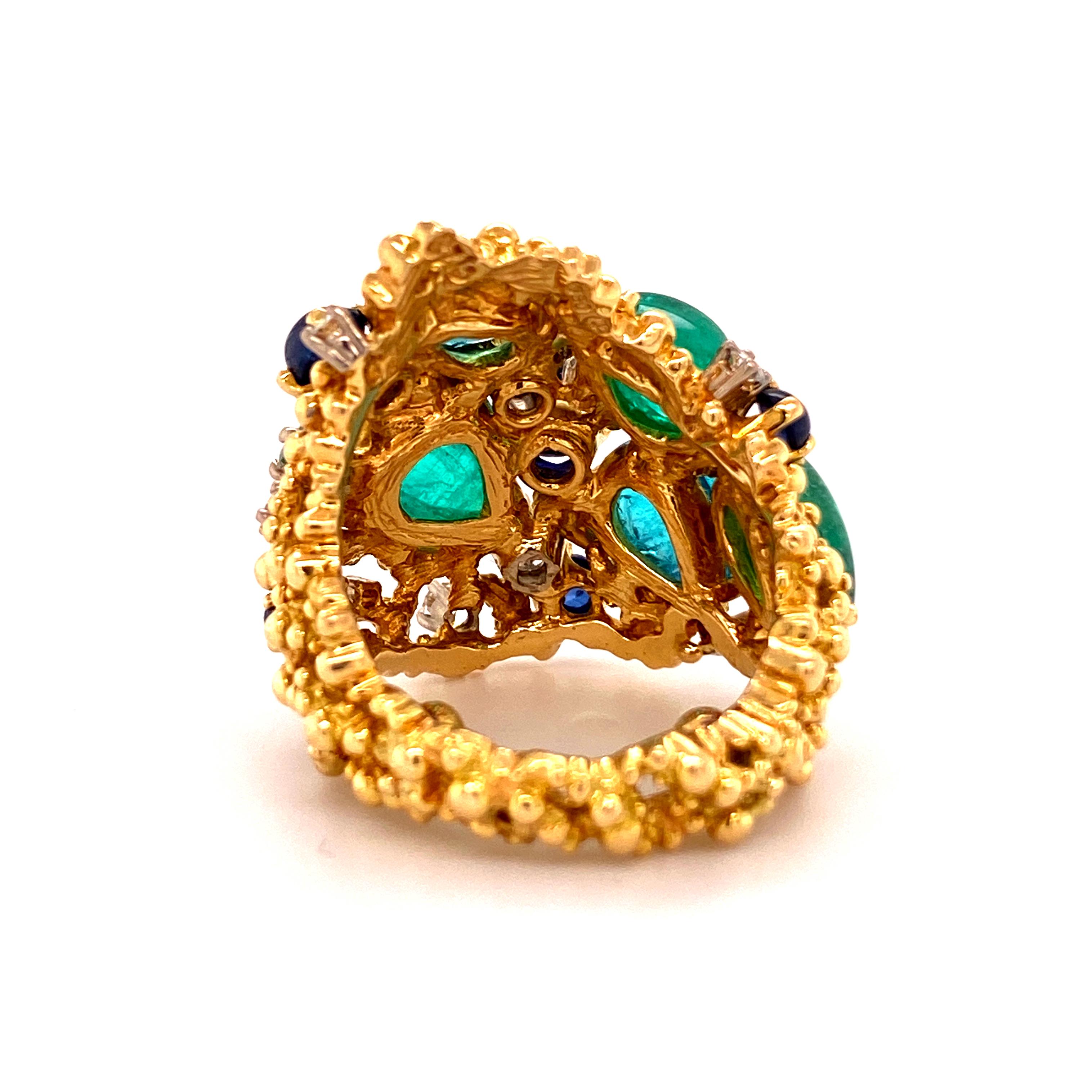 Paraiba Tourmaline and Diamond Ring by Gilbert Albert in 18 Karat Yellow Gold In Excellent Condition In Lucerne, CH