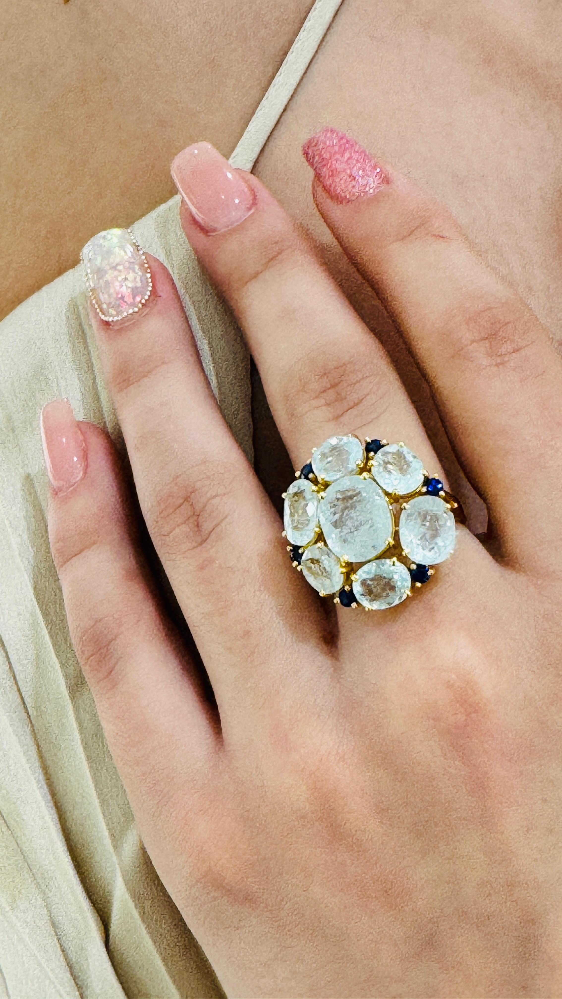 Runder Paraiba-Turmalinring aus 18 Karat Gelbgold mit ovalem und blauem Saphir (Gemischter Schliff) im Angebot