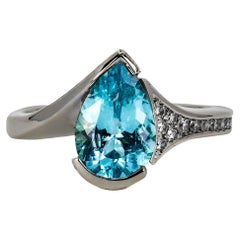 Anello con tormalina Paraiba da 2,42 carati