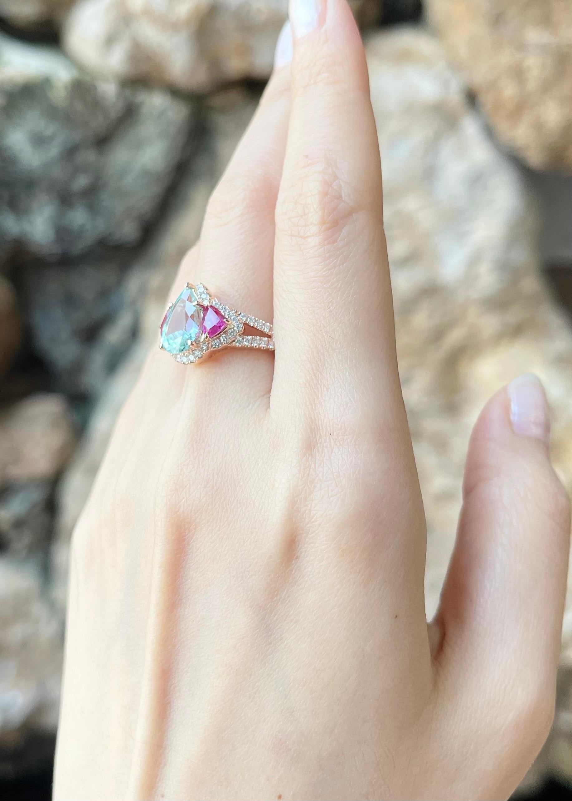 Tormalina Paraiba, rubino e diamanti in oro rosa 18K In condizioni Nuovo in vendita a Bangkok, TH