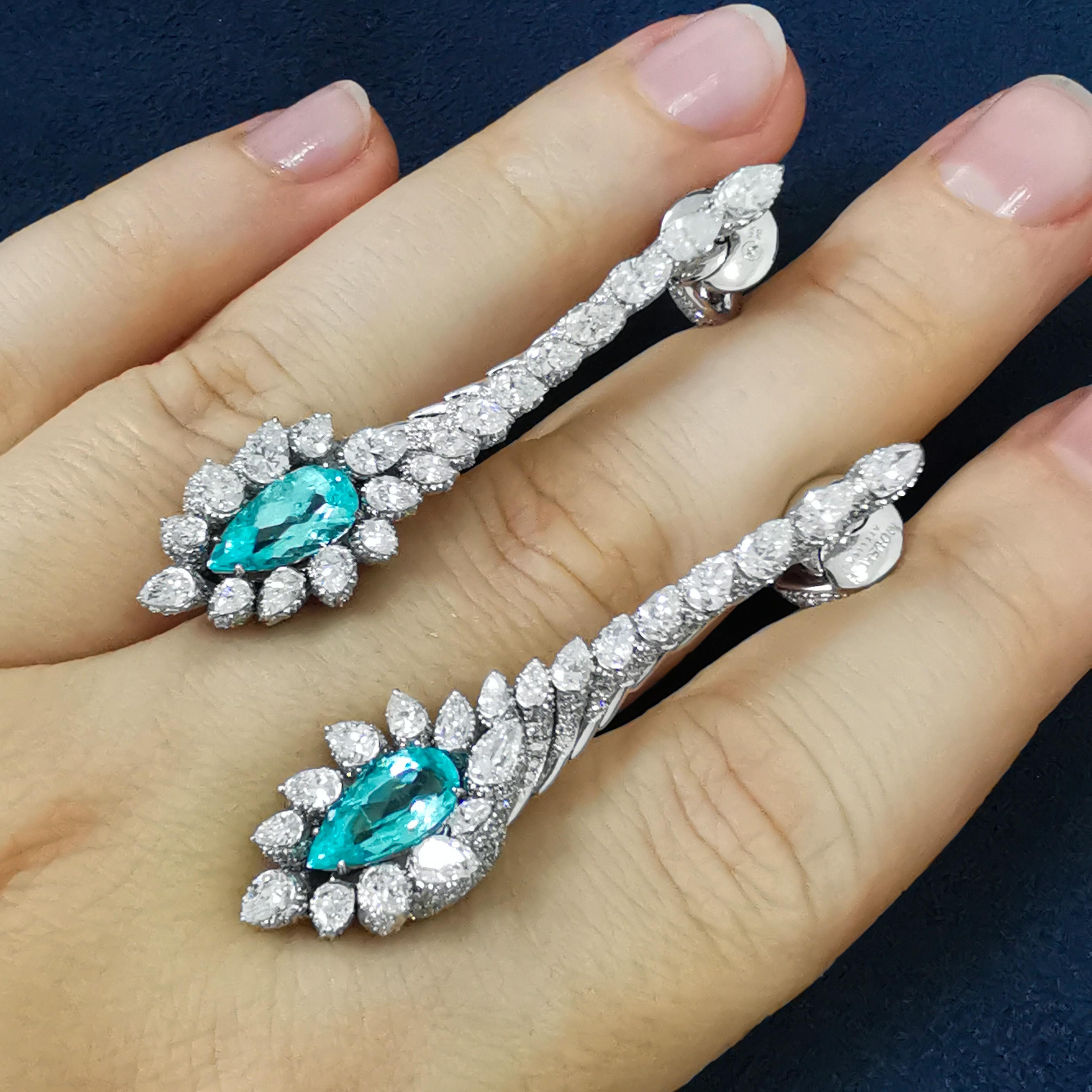 Paraiba Tourmalines 2.51 Carat Diamonds 18 Karat White Gold Earrings In New Condition For Sale In Bangkok, TH
