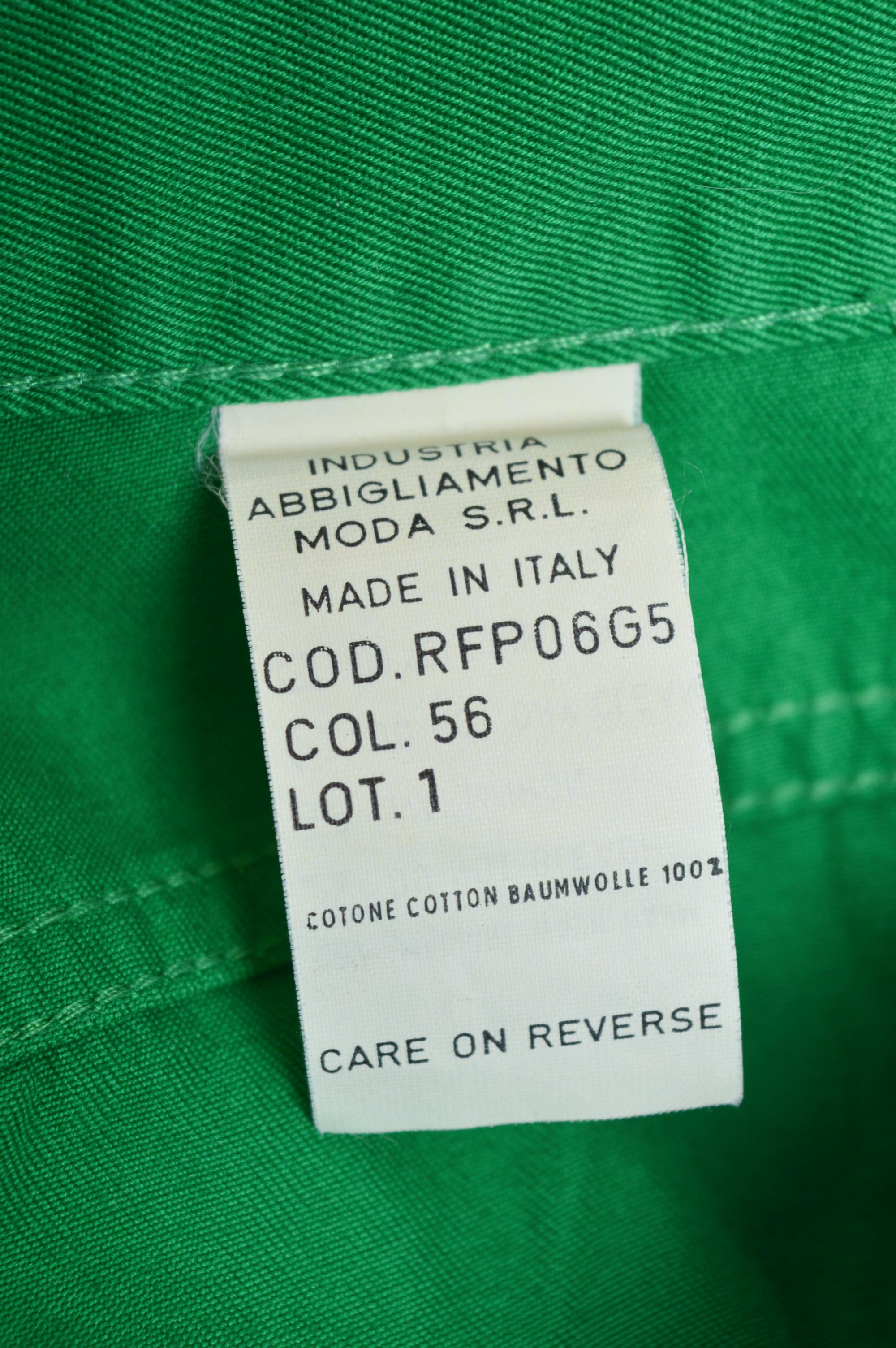 Parakeet 1990's Green Spell out Moschino Jeans a vita alta - Pantaloni in vendita 7