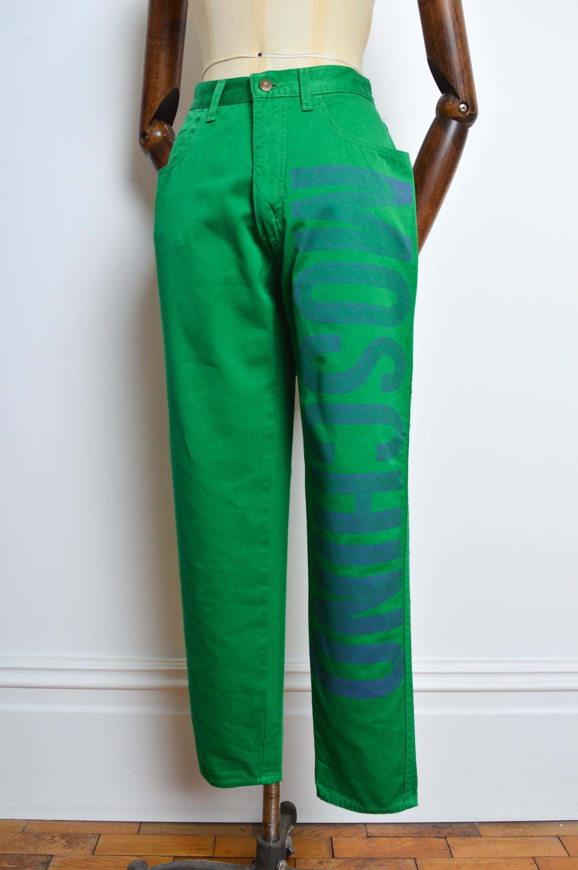 Parakeet 1990's Green Spell out Moschino Jeans a vita alta - Pantaloni In condizioni buone in vendita a Sheffield, GB