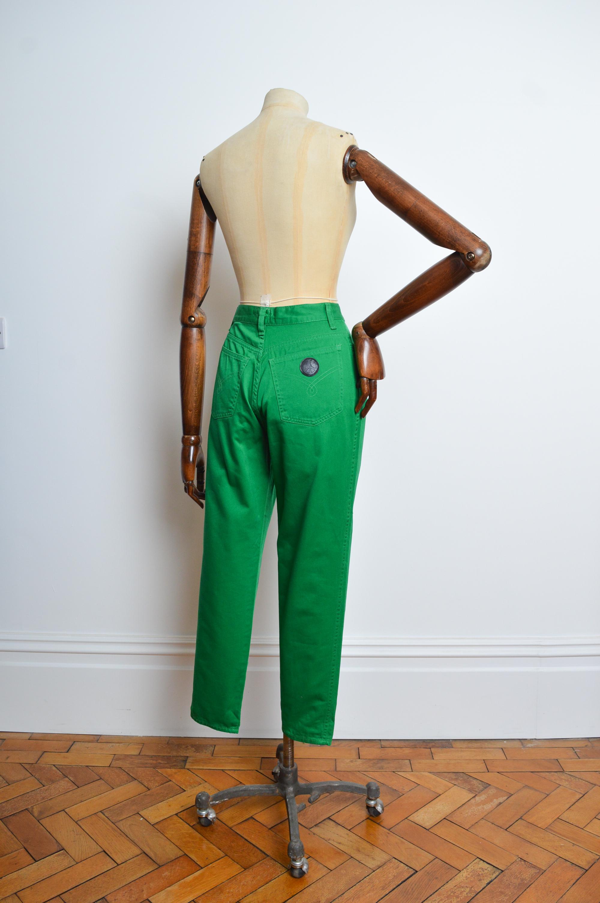 Parakeet 1990's Green Spell out Moschino Jeans a vita alta - Pantaloni in vendita 3