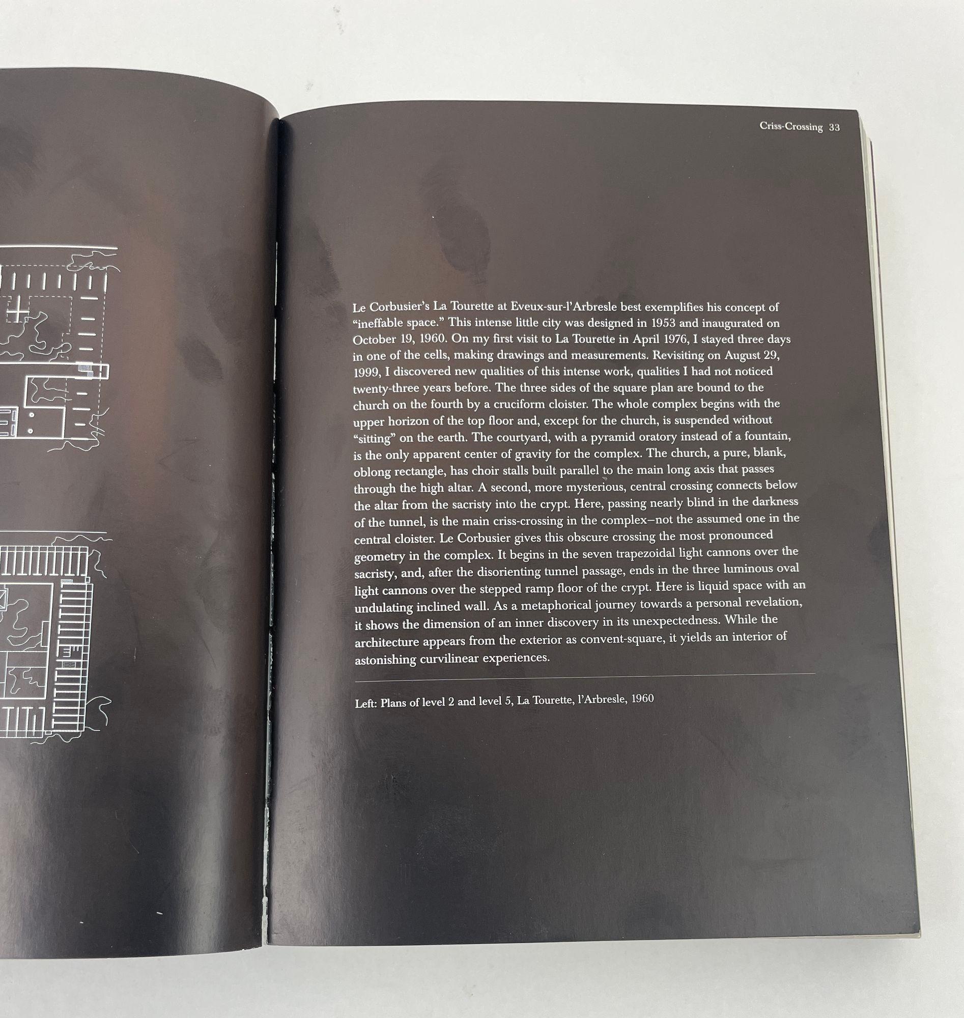 Papier Paperback Parallax de Steven Holl Architect, 1ère édition 2000 Livre en vente