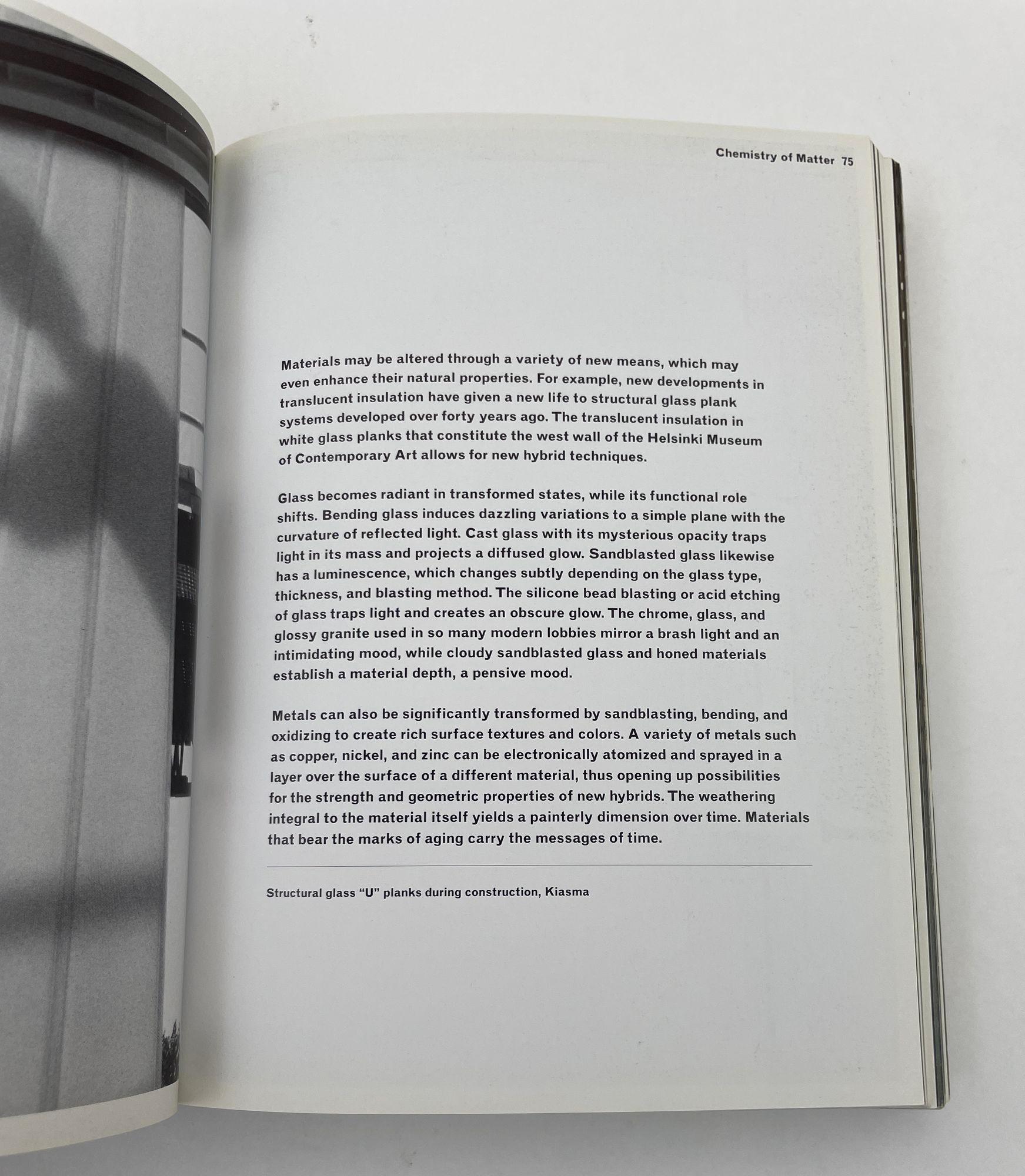 Paperback Parallax de Steven Holl Architect, 1ère édition 2000 Livre en vente 1