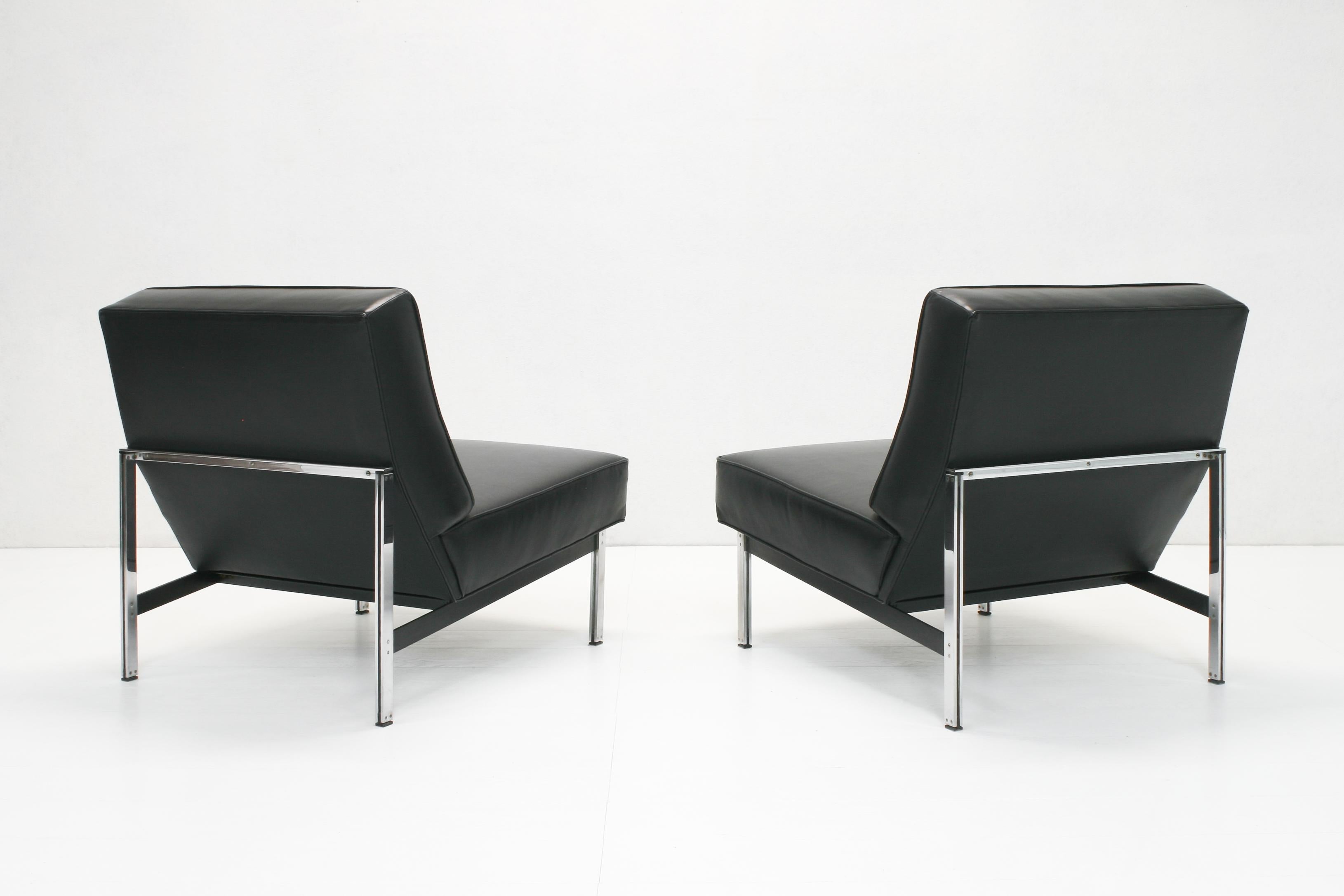 Parallel Bar Armchairs & Sofa by Florence Knoll for Knoll International 5