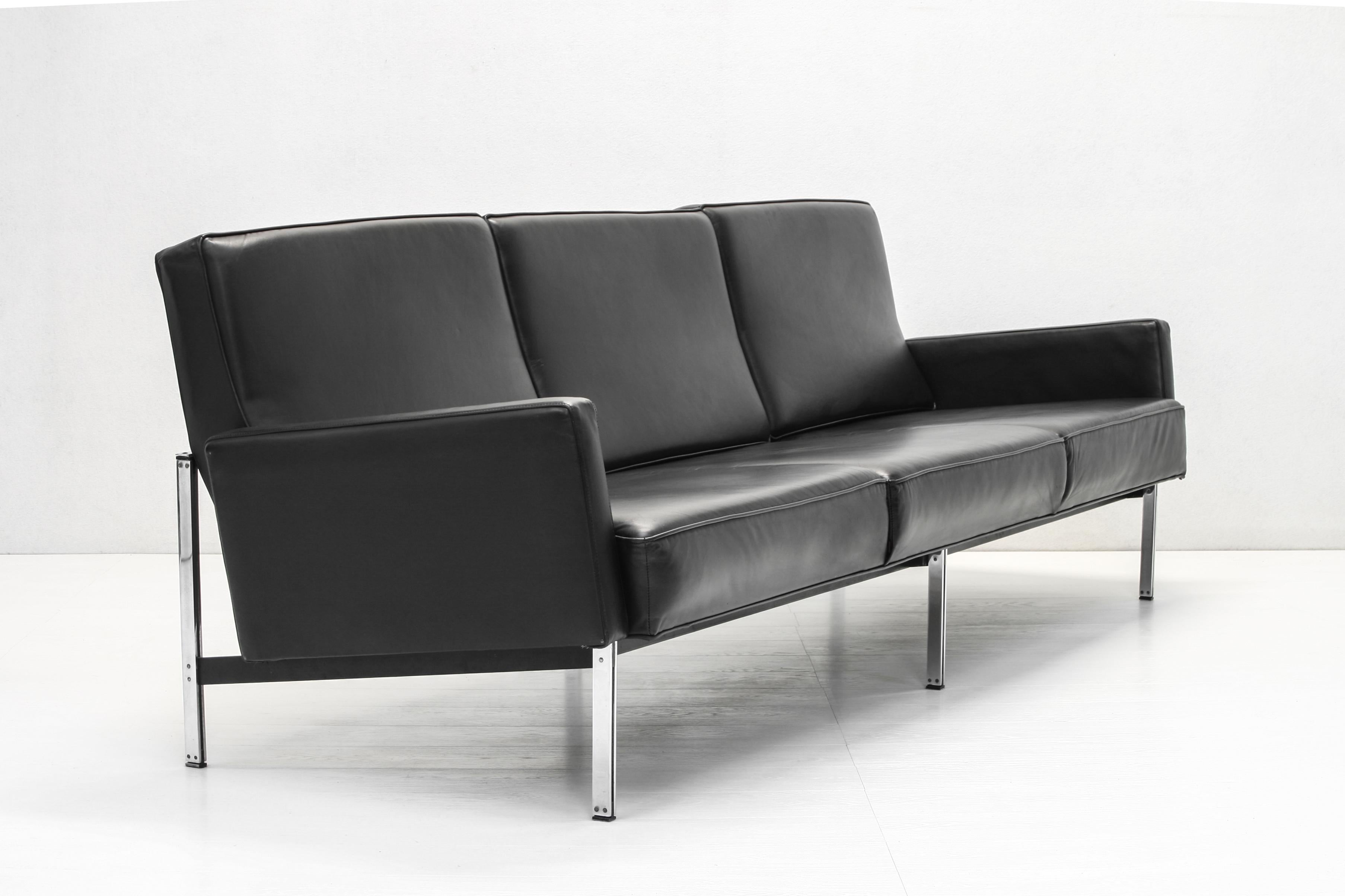 Belgian Parallel Bar Armchairs & Sofa by Florence Knoll for Knoll International For Sale