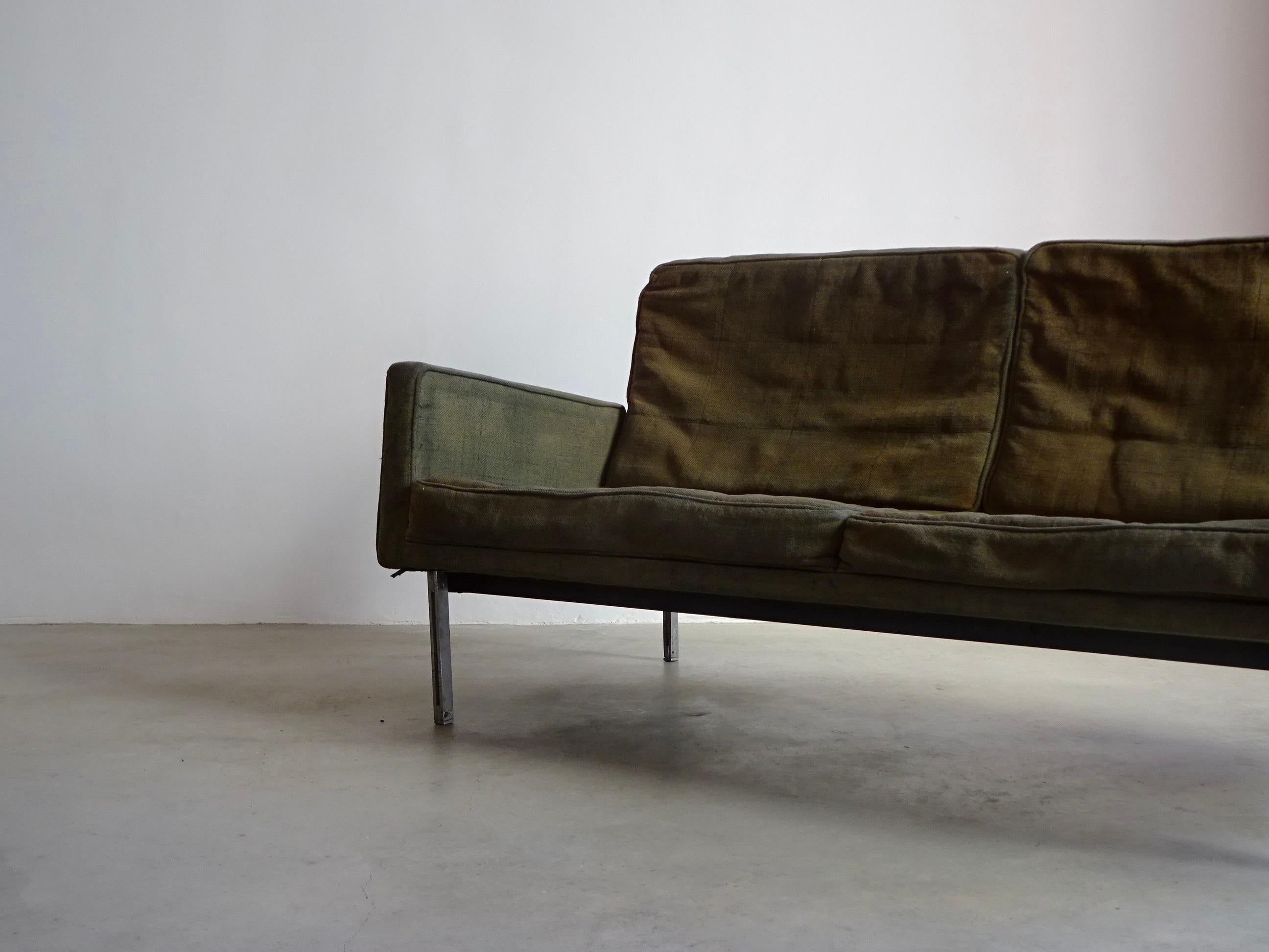 Parallel Bar Sofa, Model 57, by Florence Knol, USA, 1960s. For Sale 2