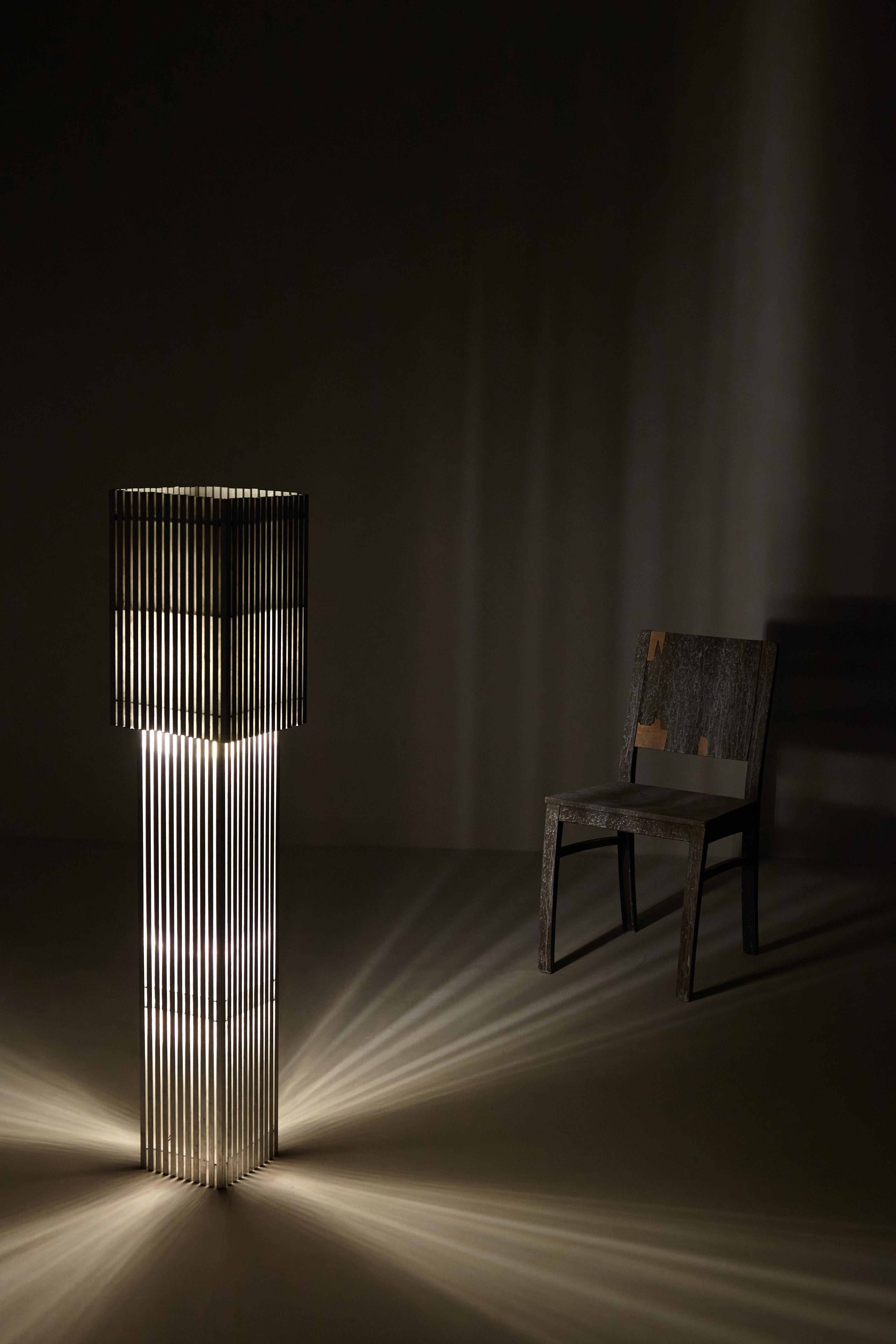 Contemporary Parállilo Floor Lamp in Aluminum For Sale