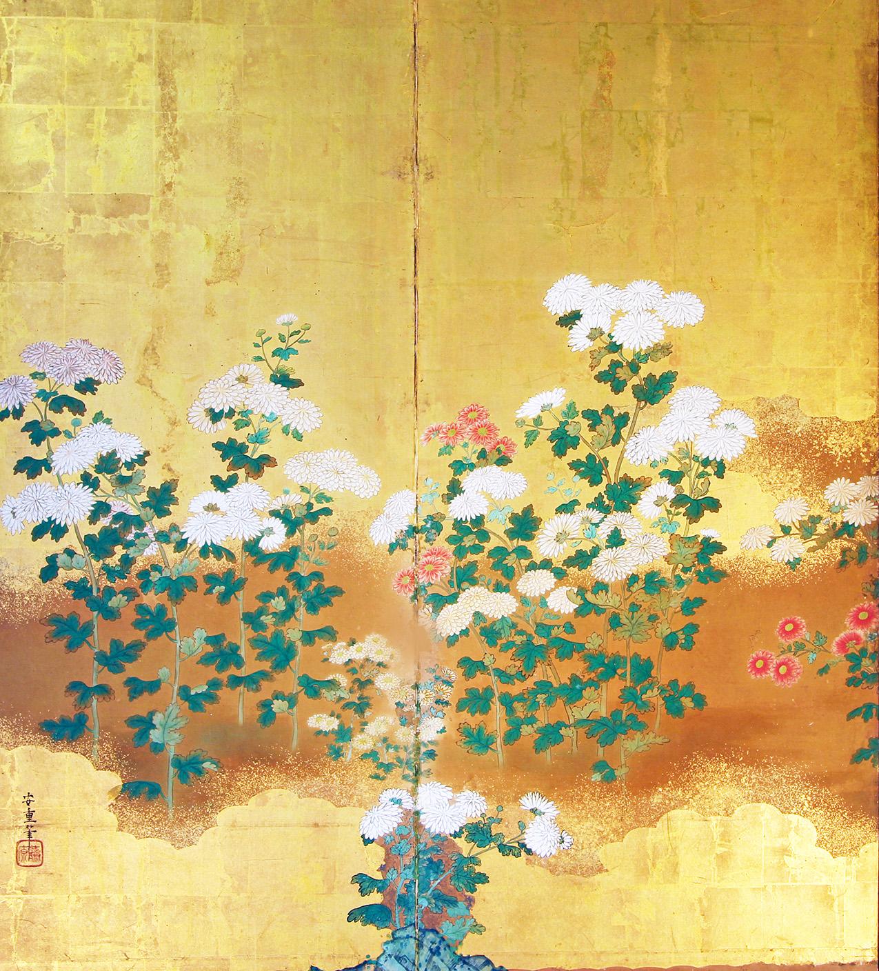 Japan, mid-Edo period.
Floral scene of a Rimpa School garden with polychrome chrysanthemum flowers.
Four-panel screen painted in pigment on rice paper and gold leaf of beautiful size and excellent age.
Soft colors and strong design elements combined