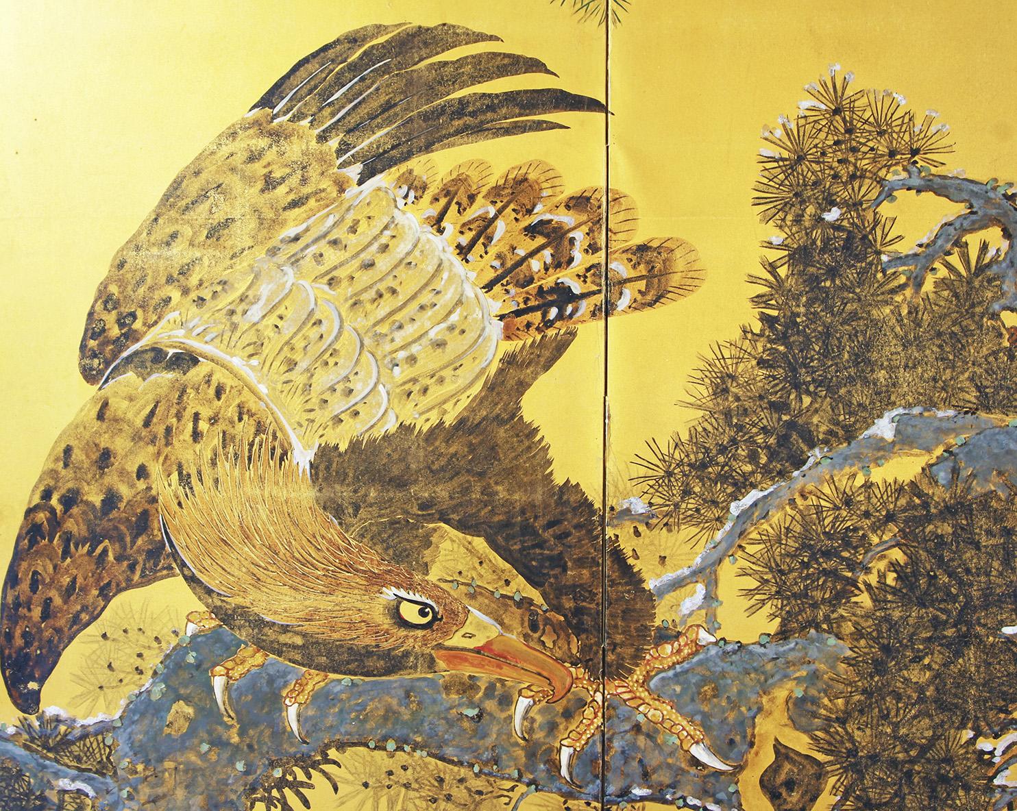 Eagle on a pine branch with traces of white snow.
A rare subject for this mid-century two-panel screen, painted in mineral pigments on gilded paper.
The screen is a nice size and is very well preserved.


