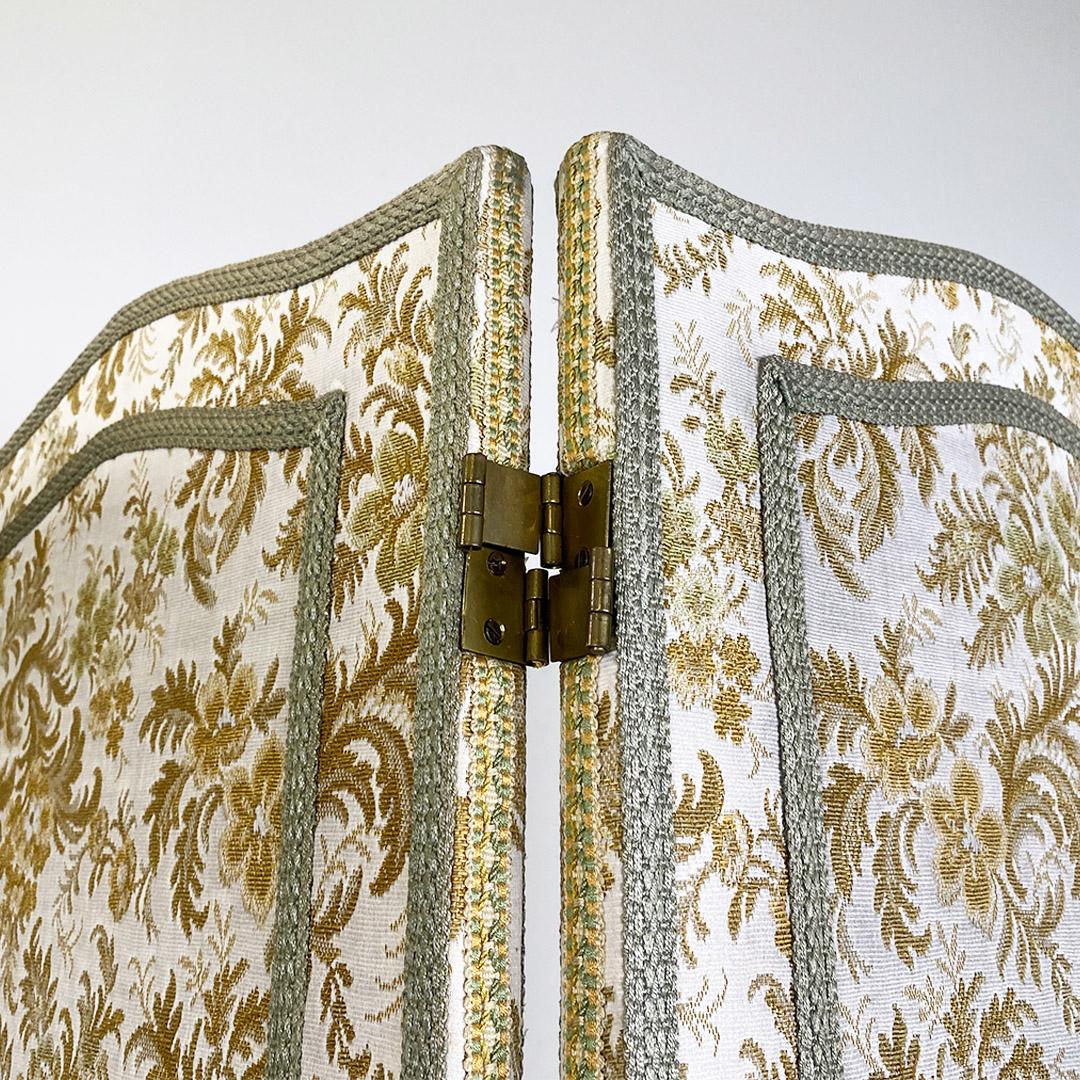 Fabric Italian floral fabric folding screen with wooden feet, ca. 1940. For Sale