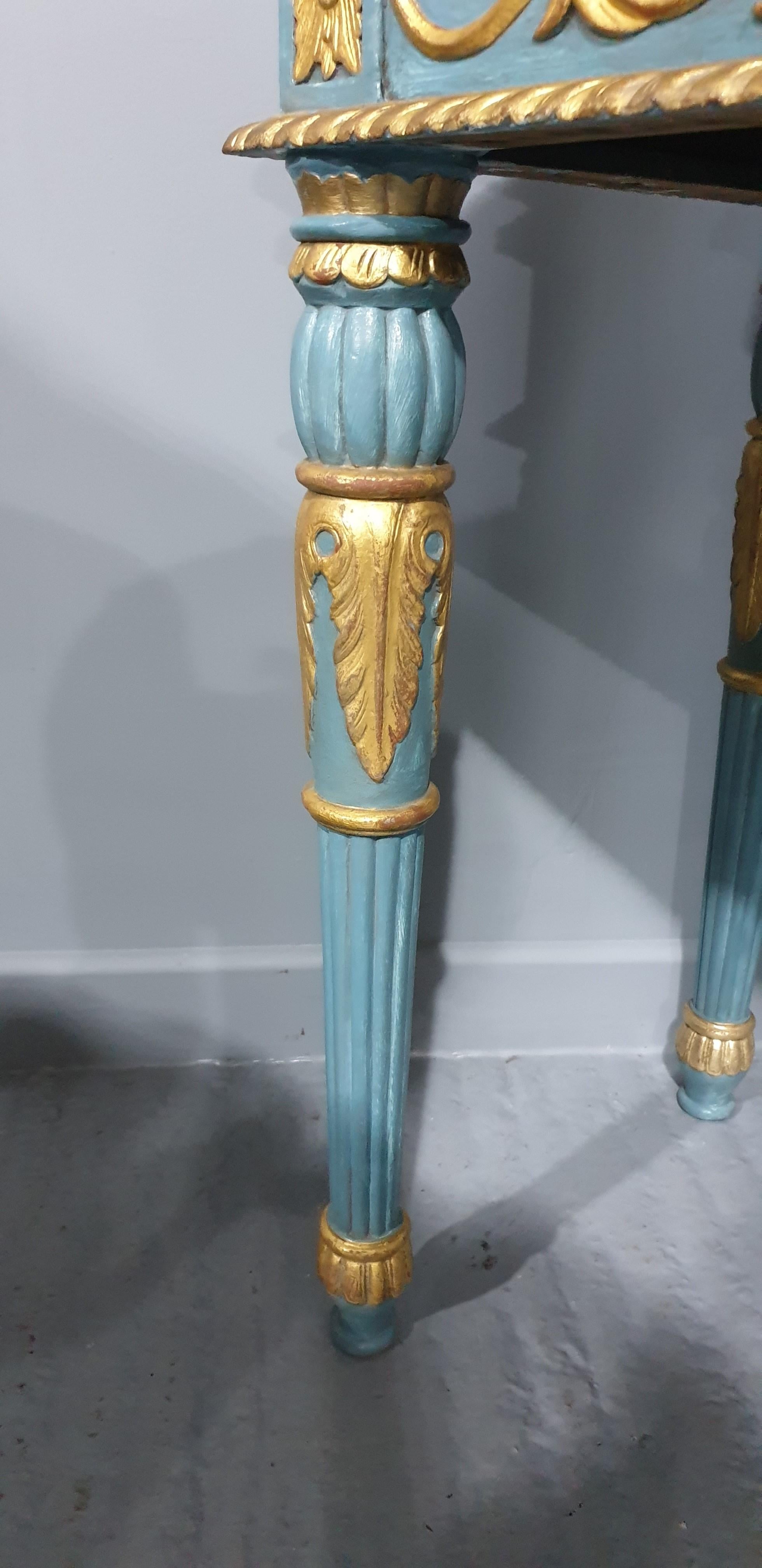 Parcel Gilded Console Hall Table In Good Condition For Sale In Swadlincote, GB