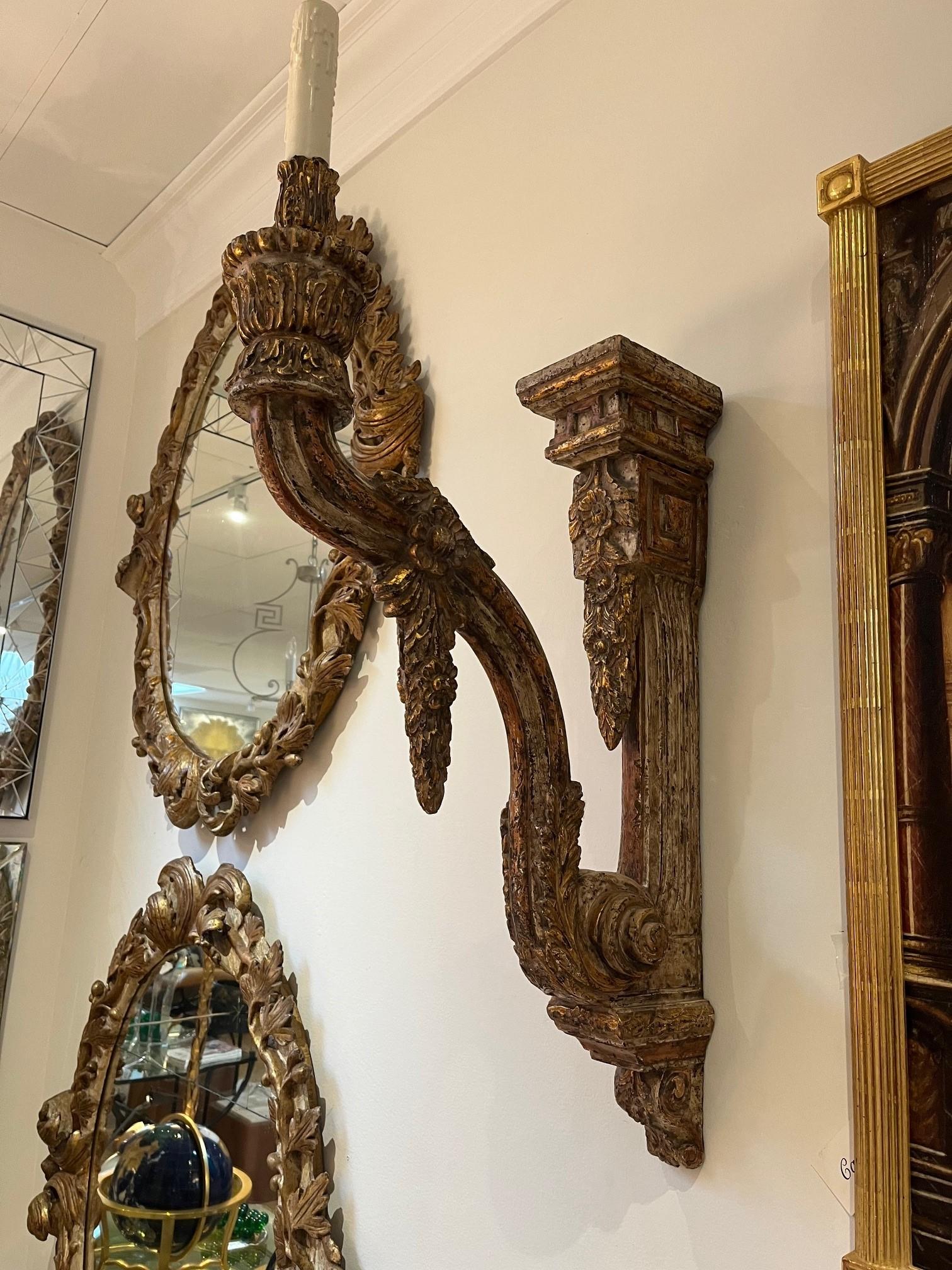 Parcel Gilt and Paint Heavily Distressed Neoclassical Sconce For Sale 3