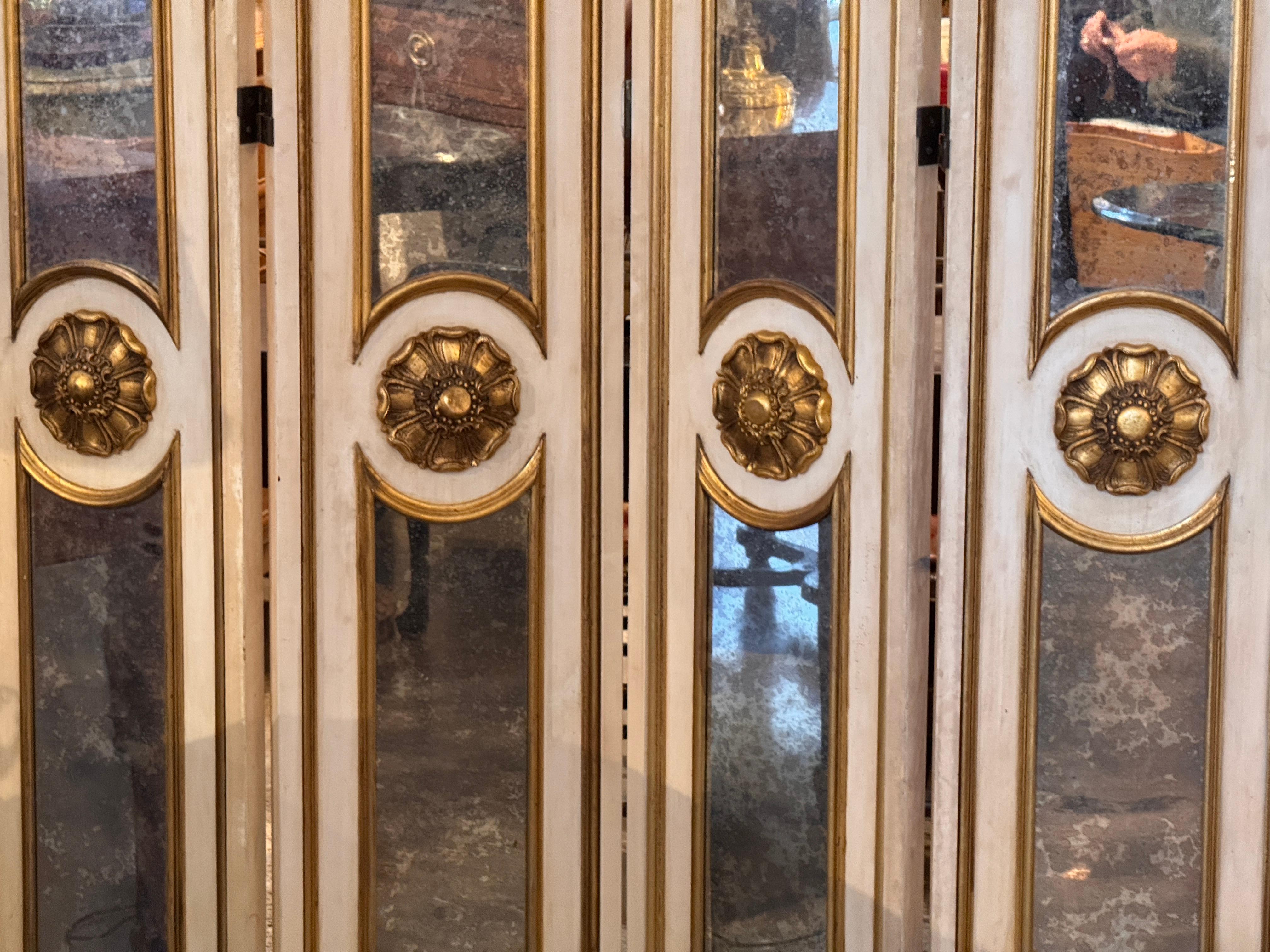 Parcel-Gilt and Painted Mirrored Screen im Angebot 1
