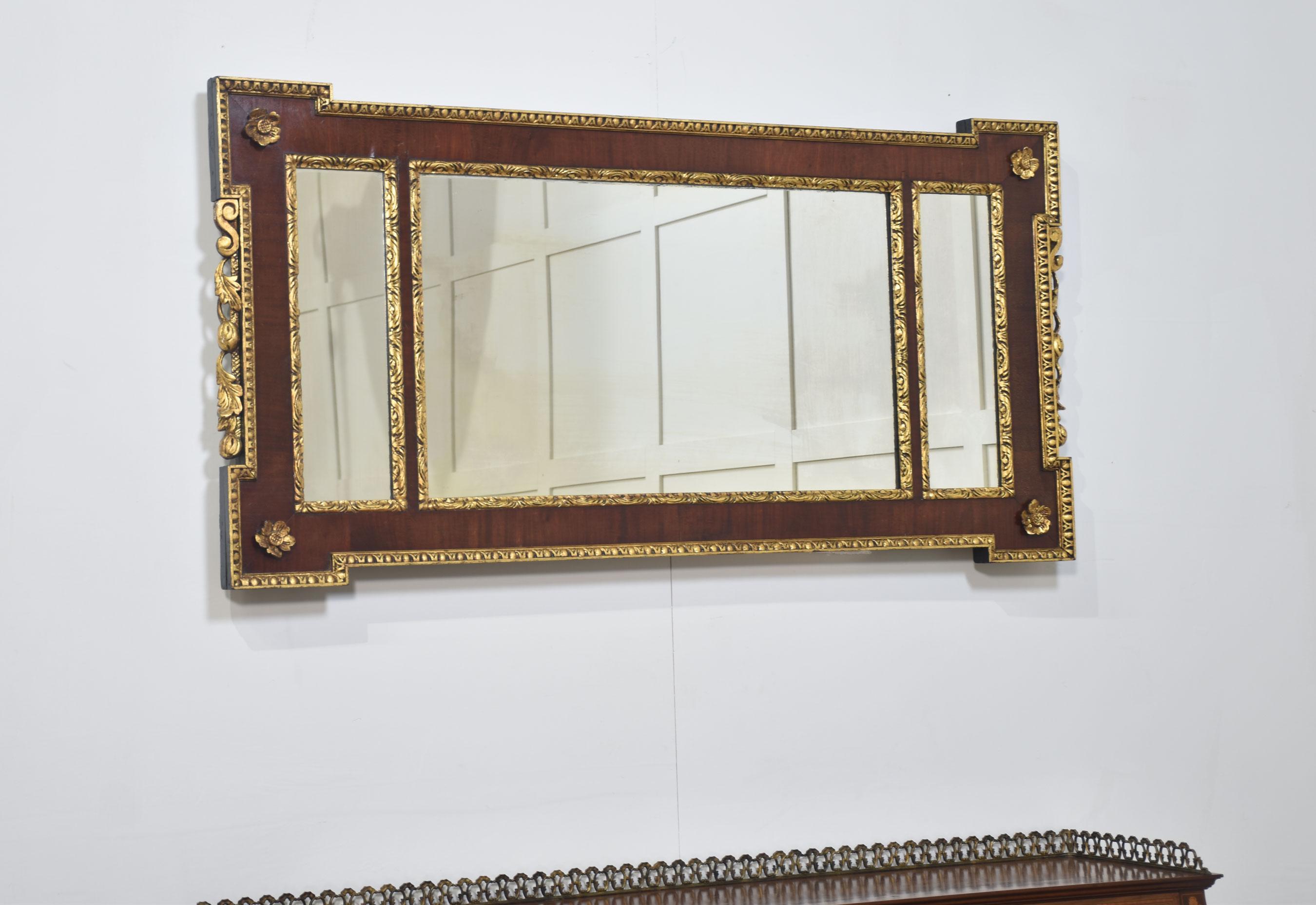 Parcel-gilt mahogany overmantle mirror For Sale 1