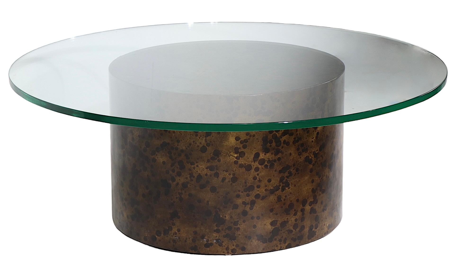 Table basse en parchemin et verre dans le style d'Aldo Tura, années 1970 en vente 4