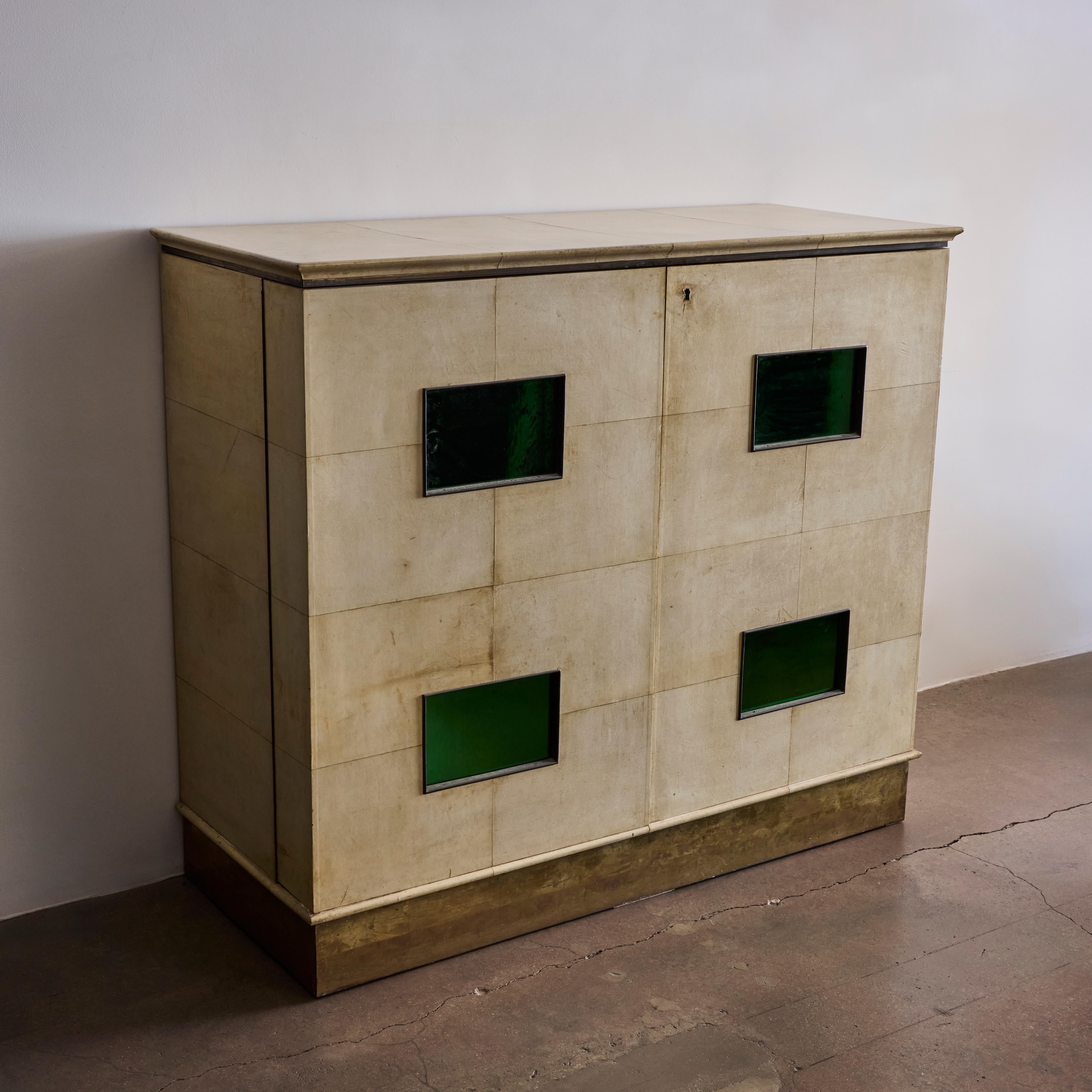 Parchment Bar Cabinet by Paolo Buffa en vente 9