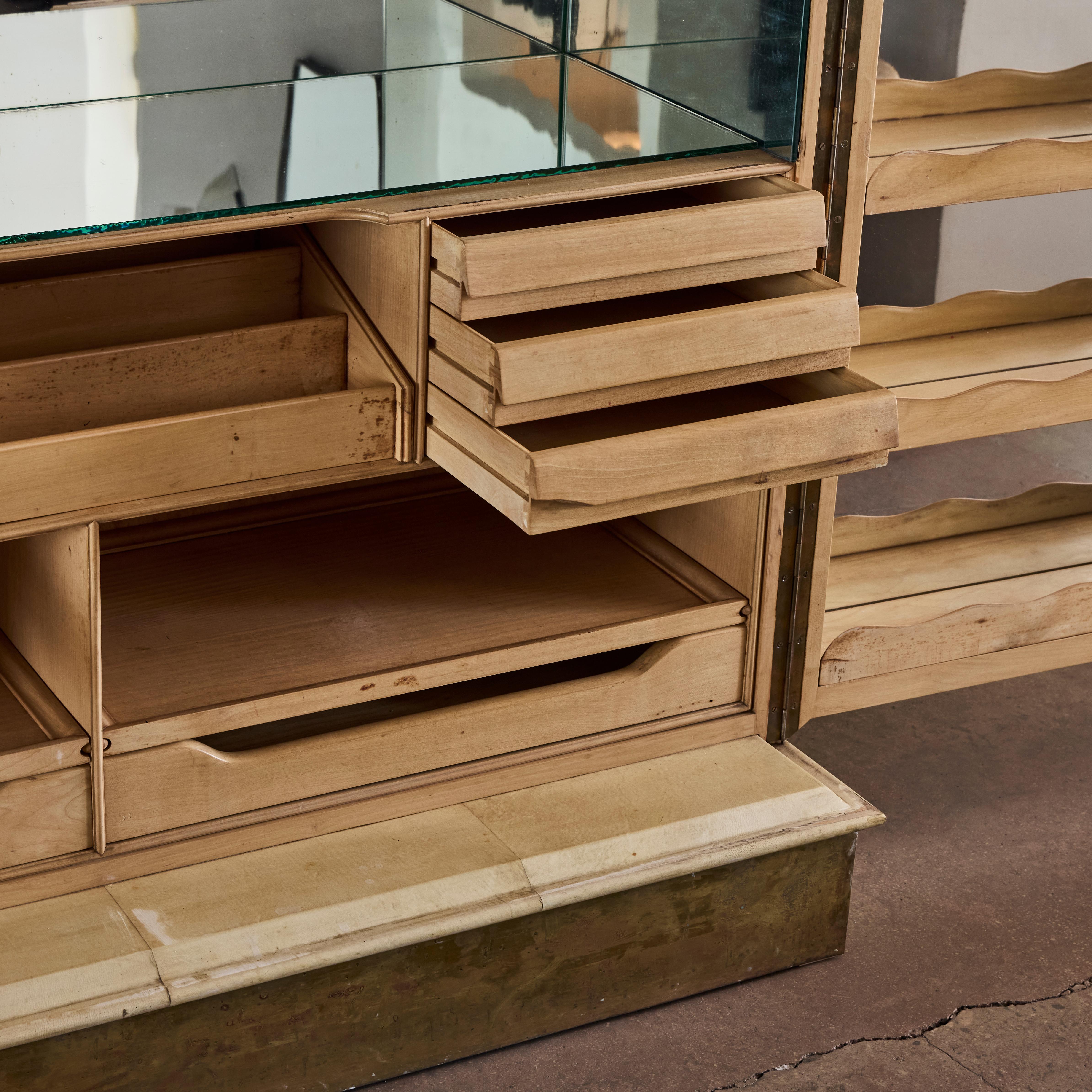 Parchment Bar Cabinet by Paolo Buffa en vente 1