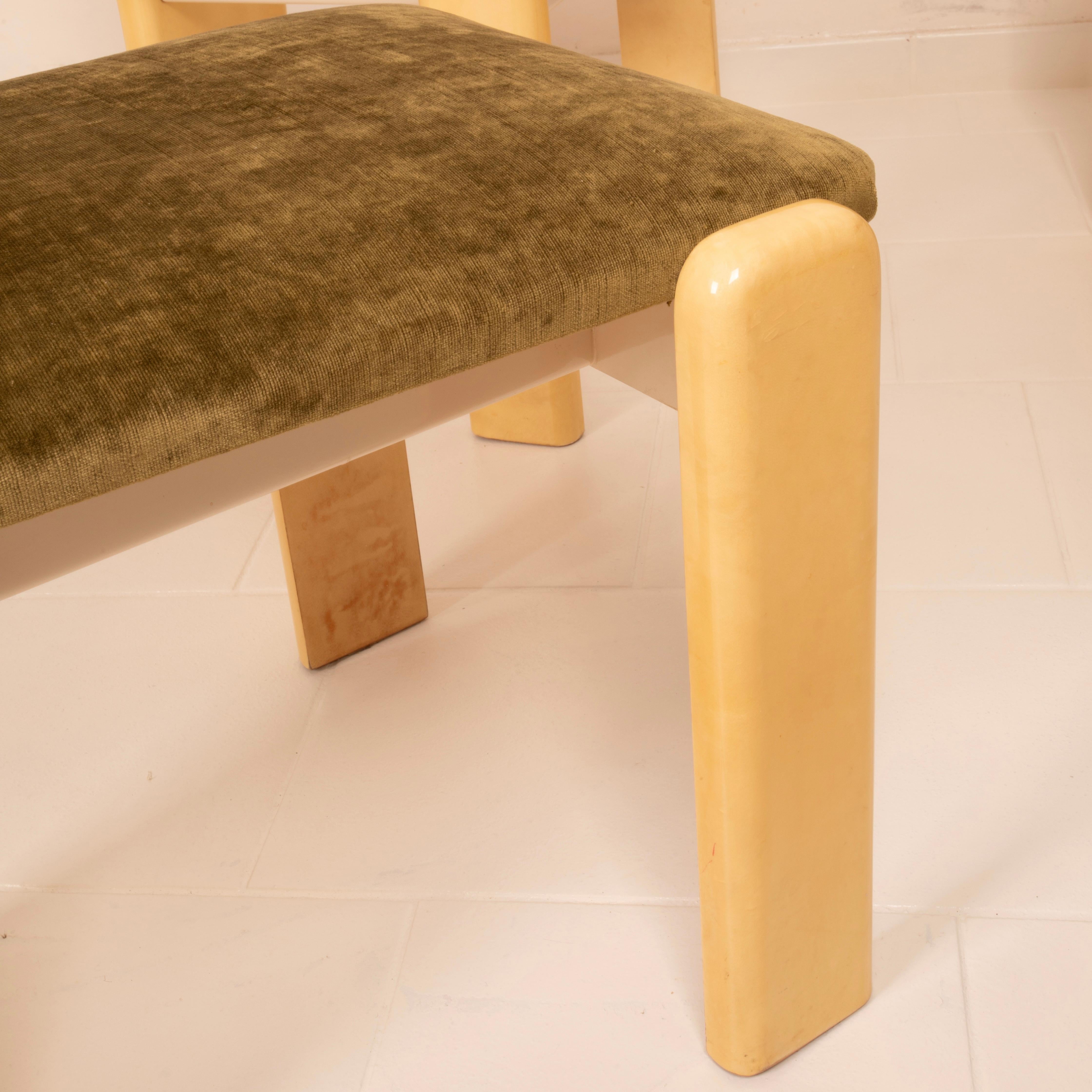 Chaises en parchemin par Aldo Tura pour Tura Milano 1960 Ensemble de 2 en vente 12