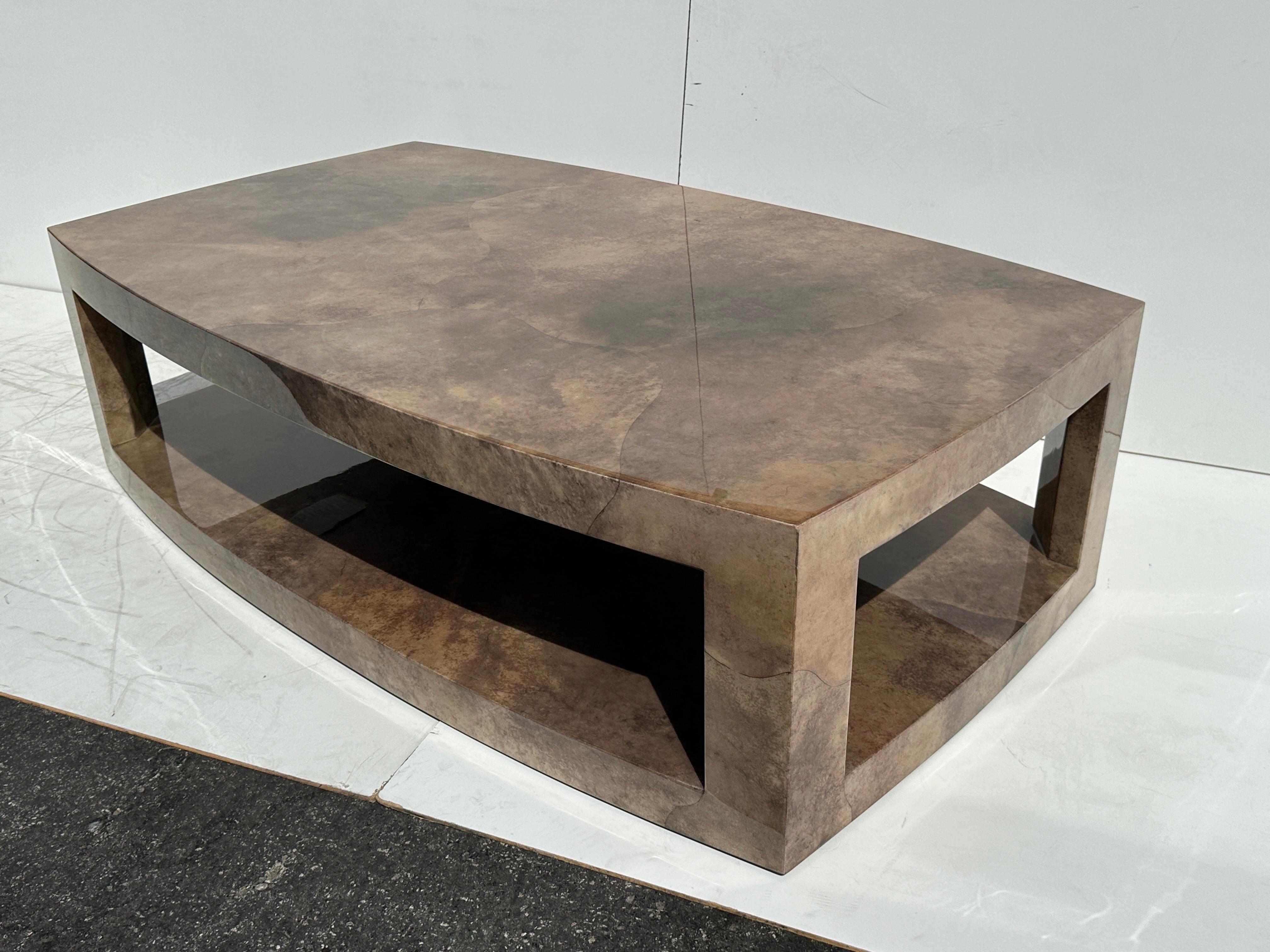 Table basse en parchemin de J. Robert Scott en vente 4