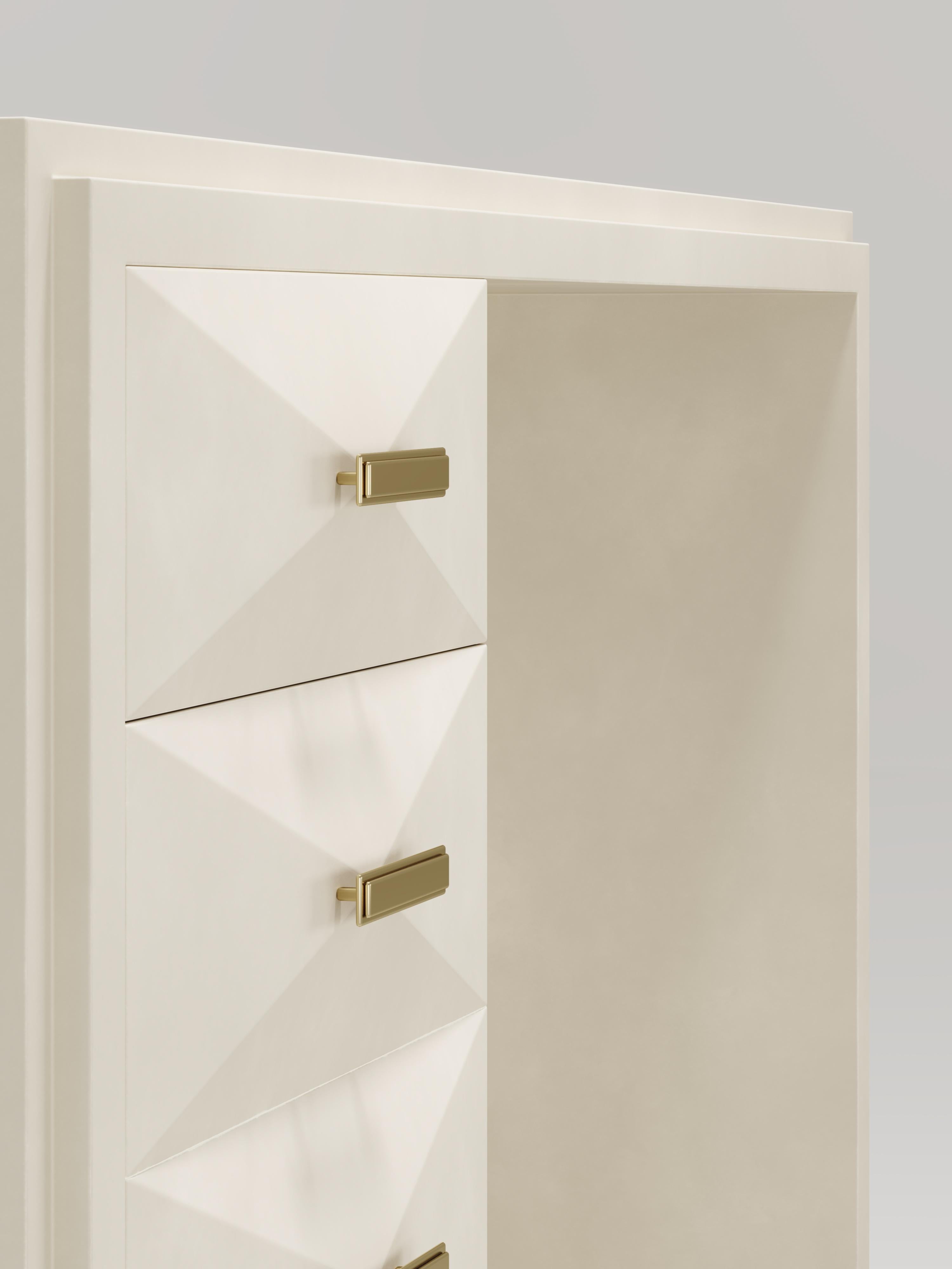 XXIe siècle et contemporain Bureau en parchemin avec détails en laiton patiné par R&Y Augousti en vente