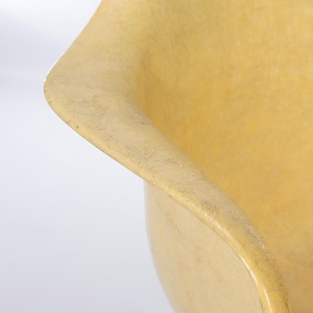 Fiberglass Parchment Pair (2) 1st Generation Zenith Eames DAX Dining Arm Shell Chair For Sale
