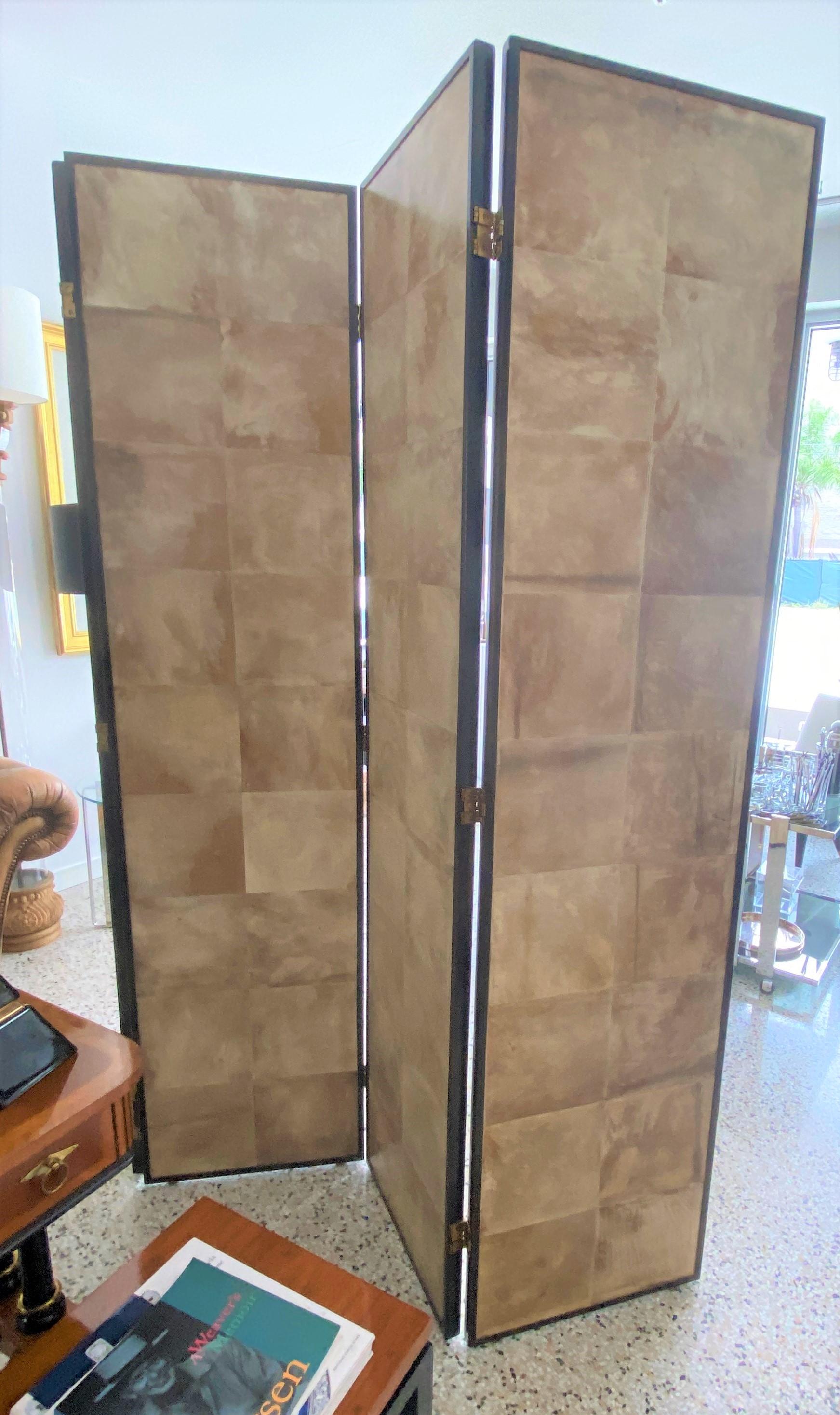 Parchment Screen in the Style of Jean Michel Frank In Good Condition In West Palm Beach, FL