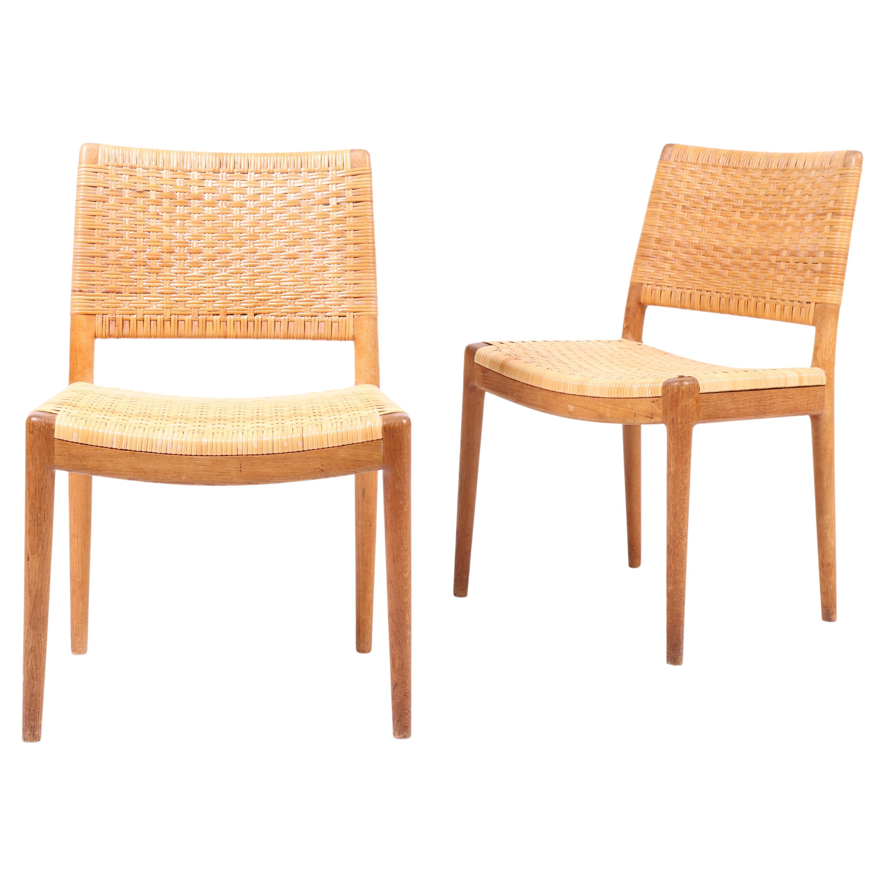 Pare di rare sedie laterali in Oak di Hans J. Wegner