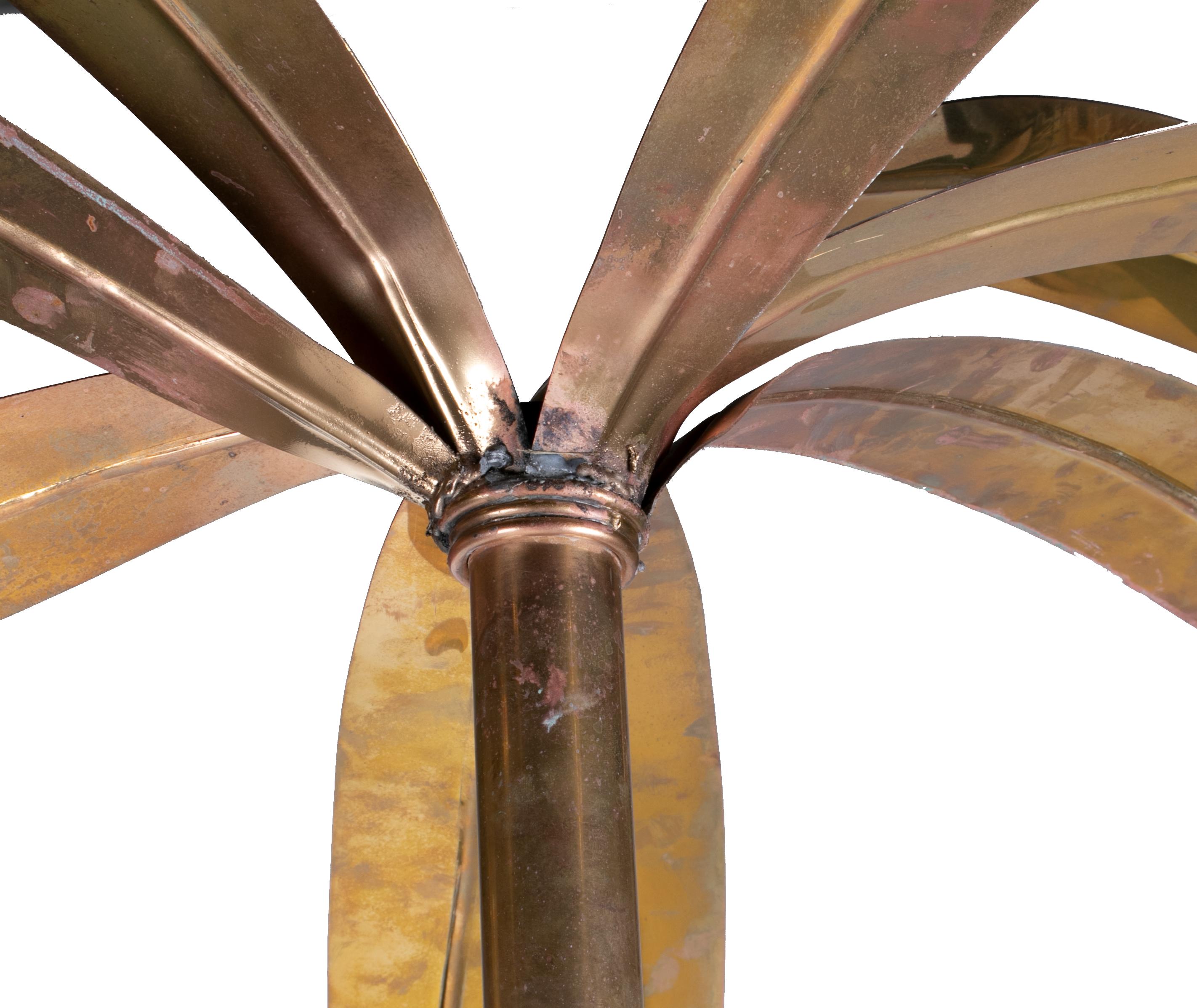 Pair of bronze golden french palm trees in a square base. In Good Condition In Marbella, ES