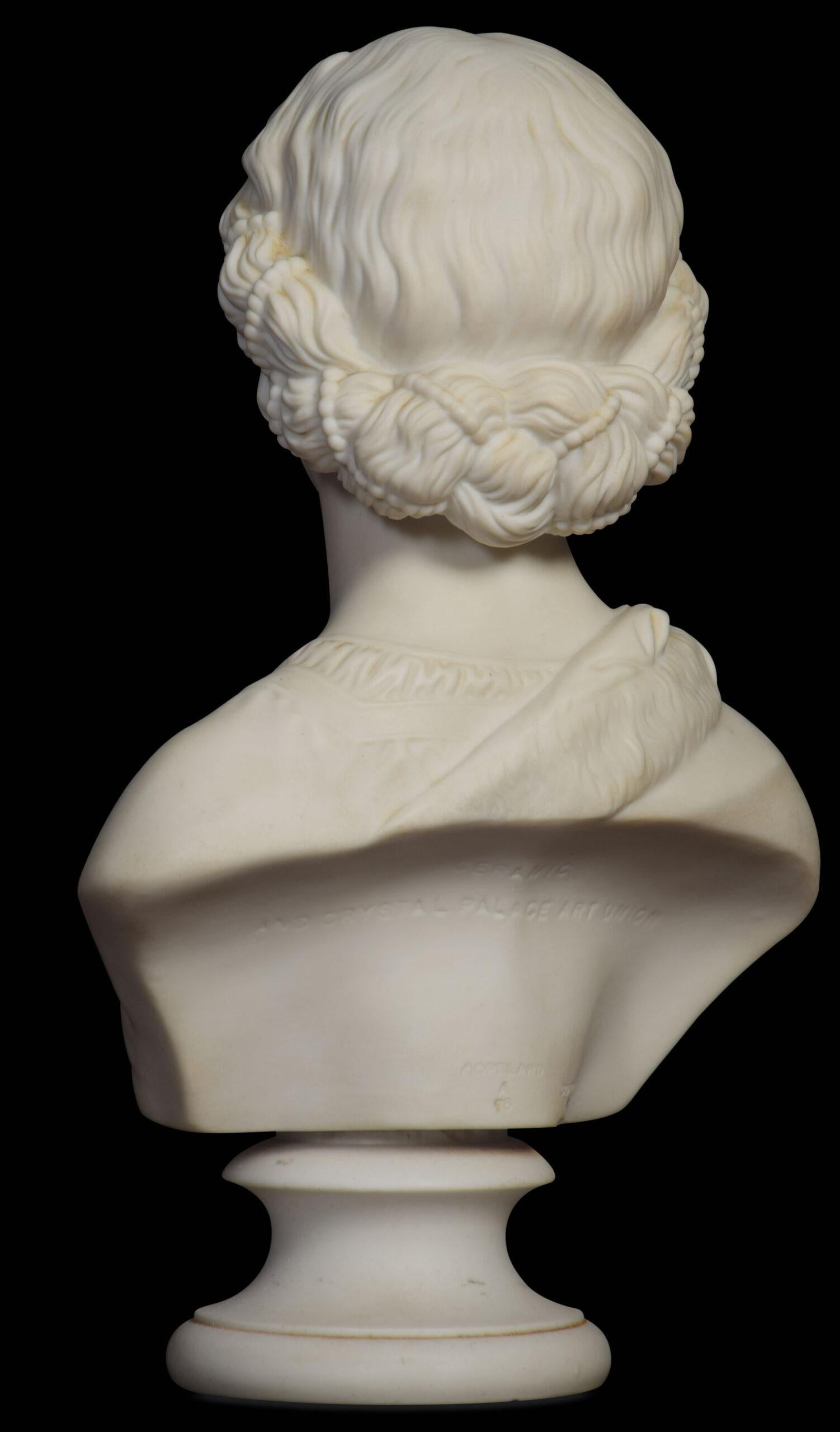 Parian Bust of Queen Victoria In Good Condition In Cheshire, GB