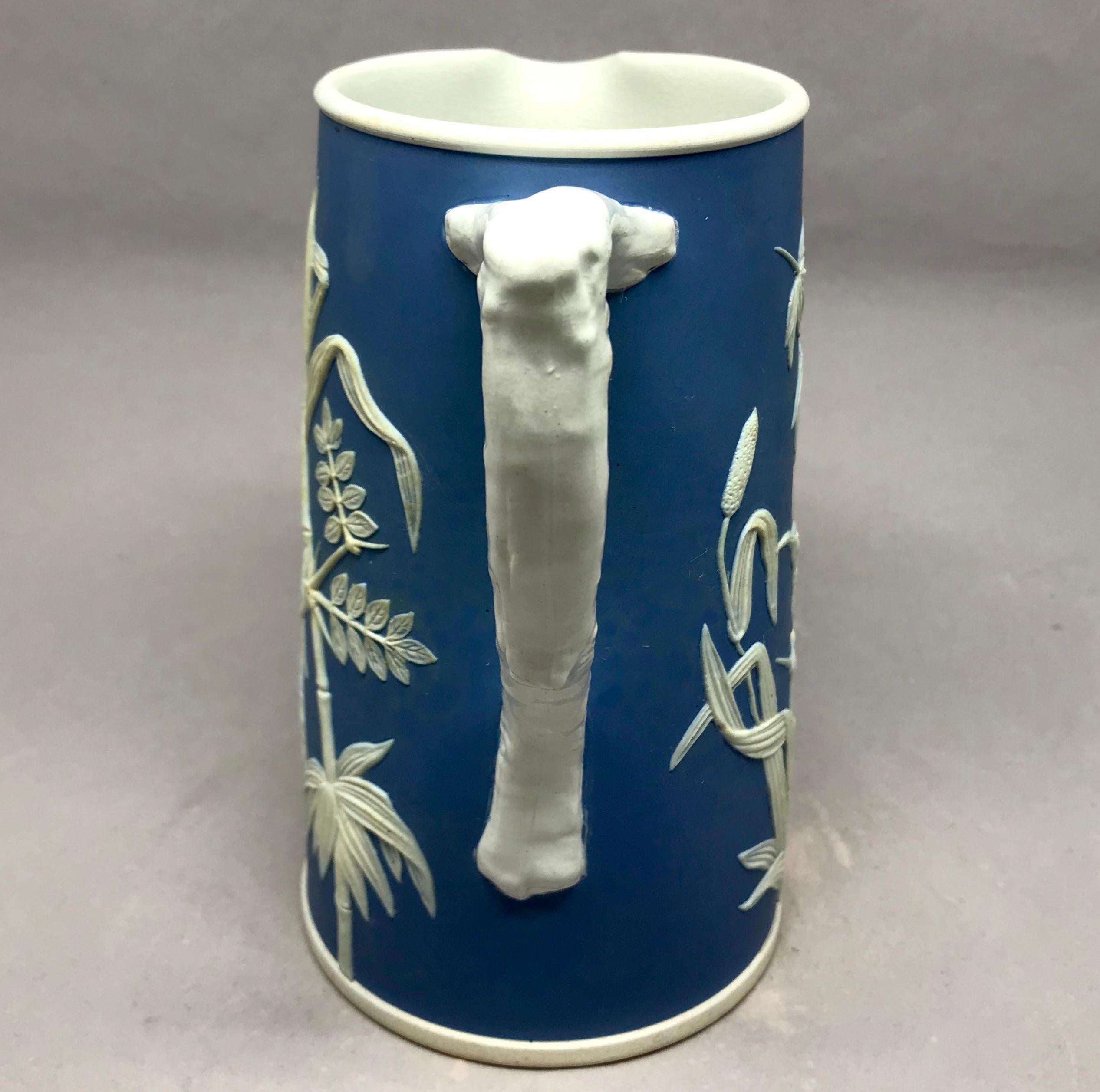 Parian Jasperware Hummingbird Pitcher In Good Condition For Sale In New York, NY