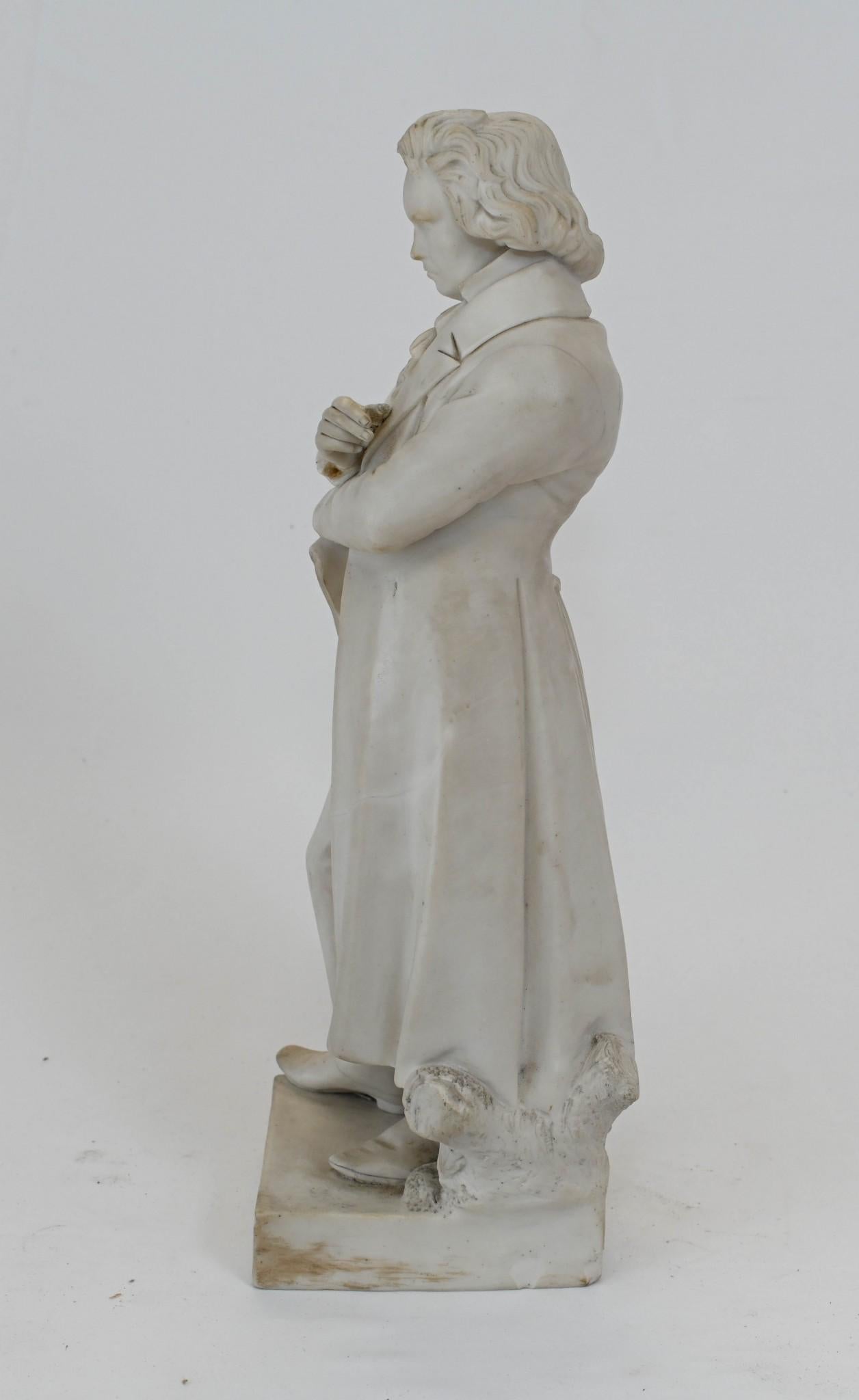 Statua di Beethoven in porcellana Parian 1880 Compositore tedesco in vendita 5