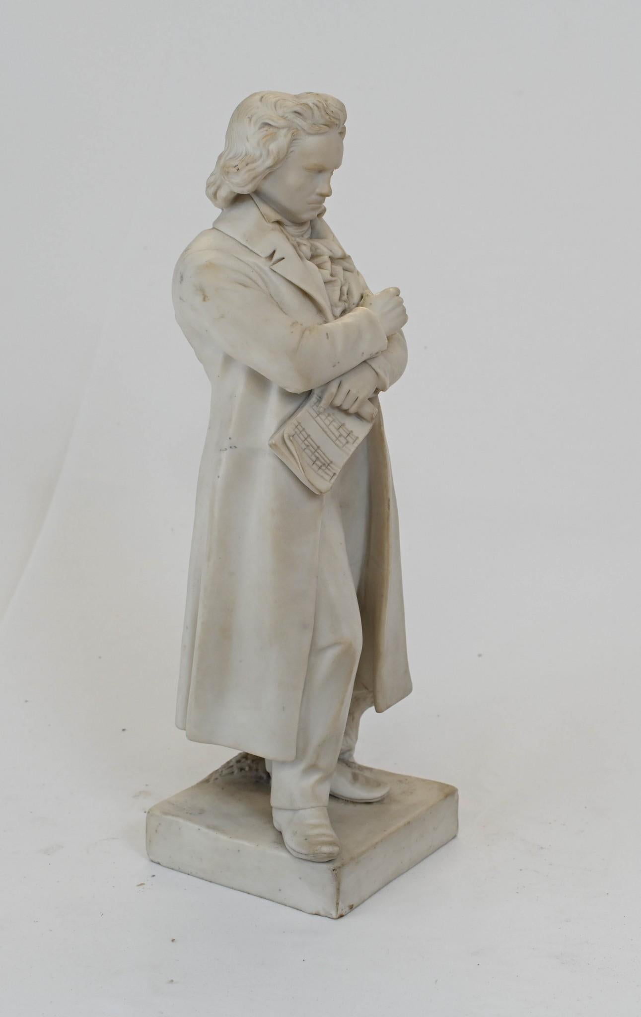 Statua di Beethoven in porcellana Parian 1880 Compositore tedesco in vendita 1