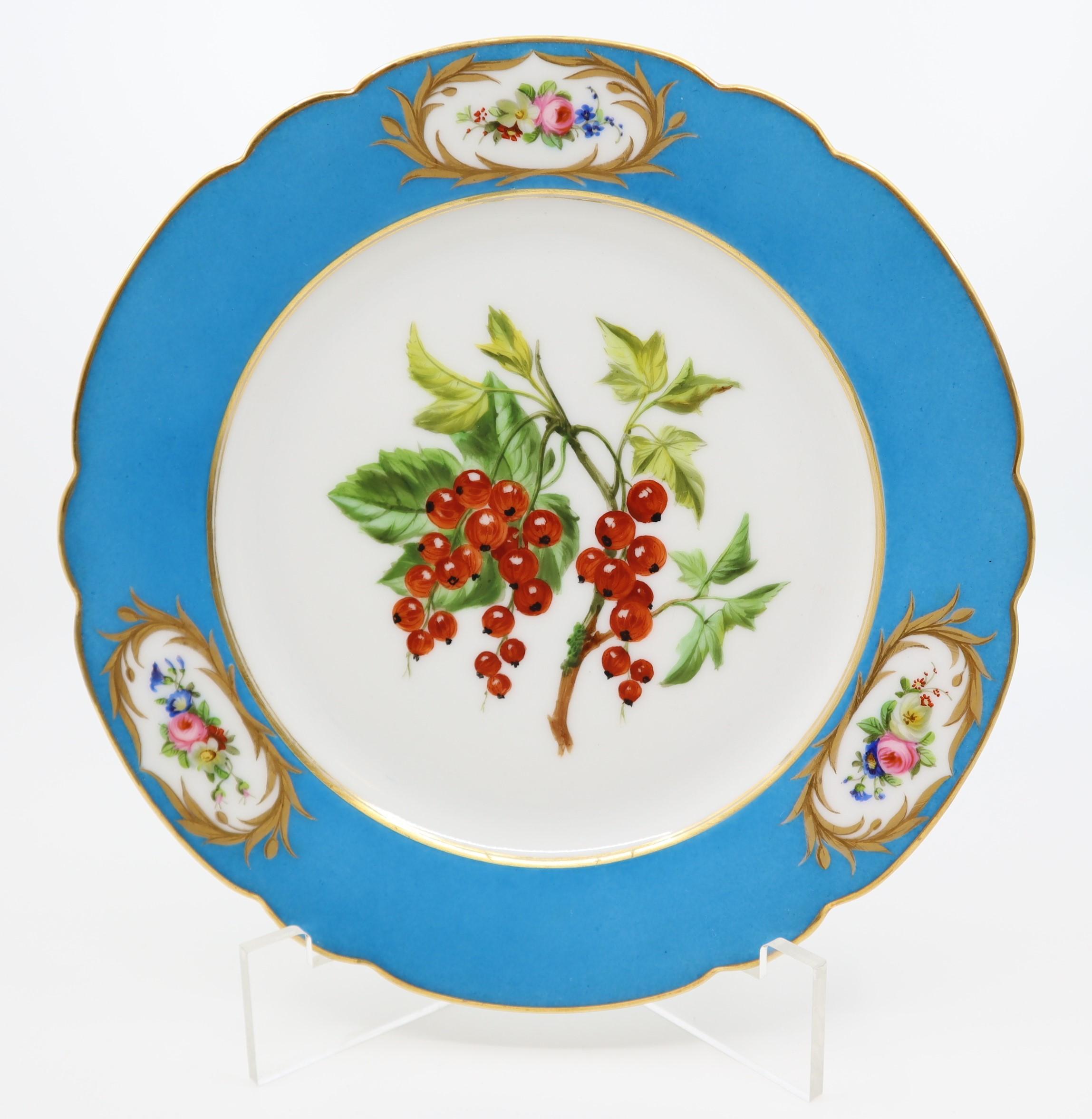 Paris 19th Century, Set of 12 Sèvres Style Dessert Plates, porcelain In Good Condition In Lantau, HK