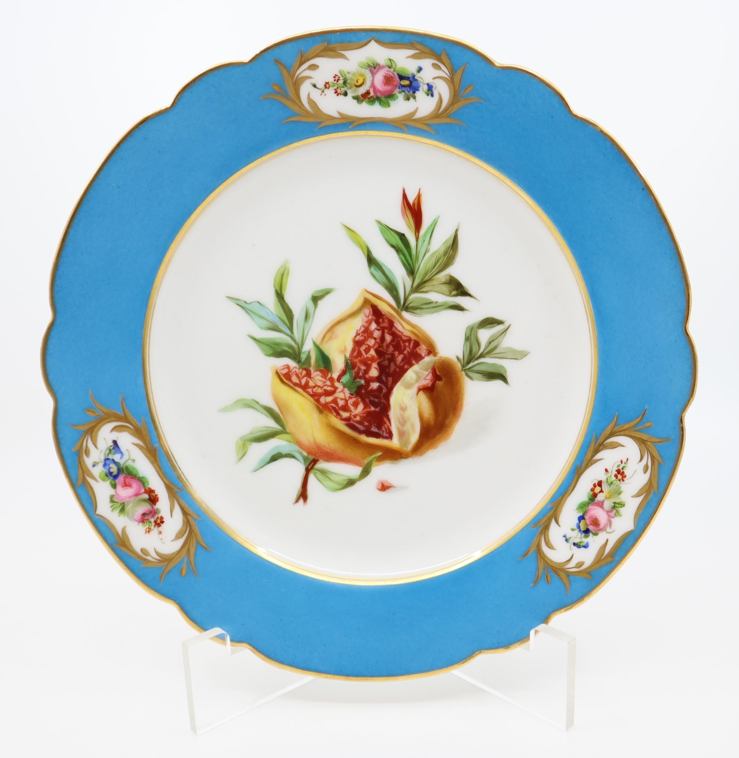 Paris 19th Century, Set of 12 Sèvres Style Dessert Plates, porcelain 3