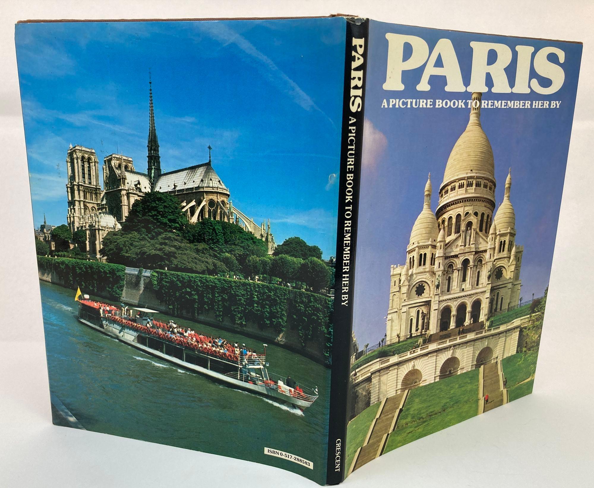 Paris A Picture Book To Remember Her Hardcover by David Gibbon 1979 In Good Condition In North Hollywood, CA