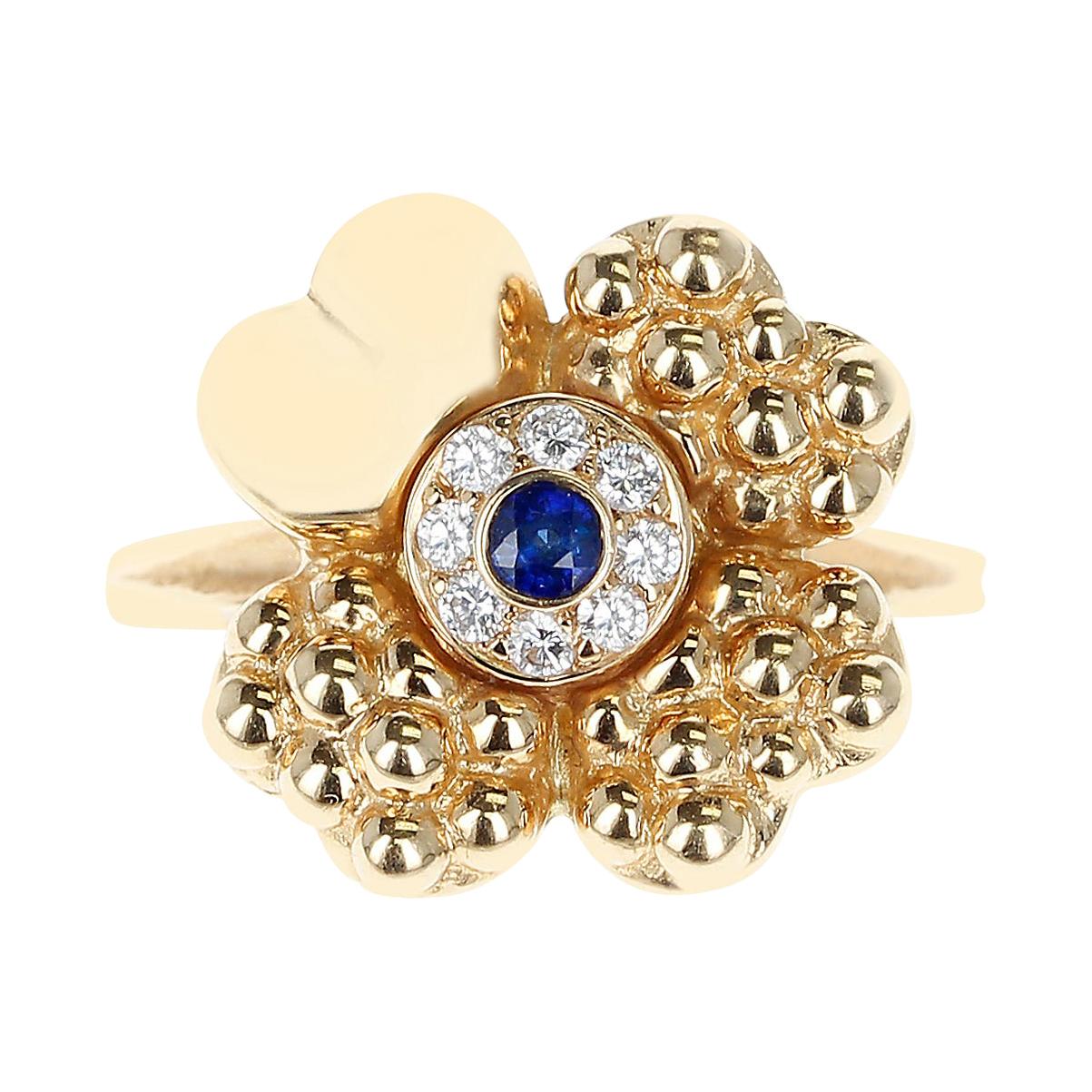 Pariser Klee-Ring mit Diamanten und blauem Saphir in der Mitte, 18 Karat Gelbgold