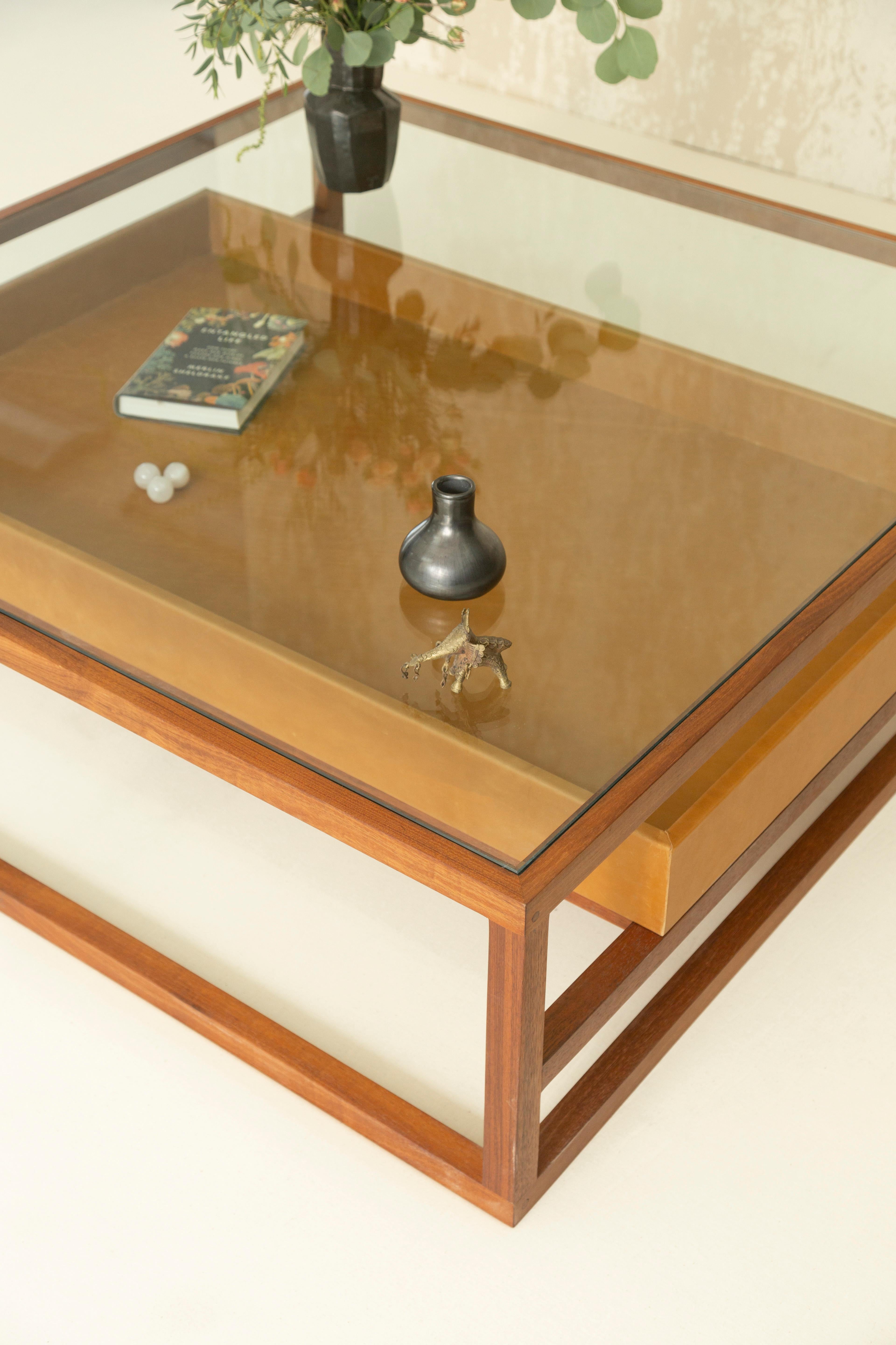 Mid-Century Modern Axel Coffe Table by Tana Karei For Sale