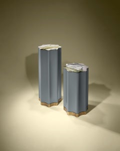 Plinto contemporaneo e personalizzabile Paris in grigio di Luísa Peixoto