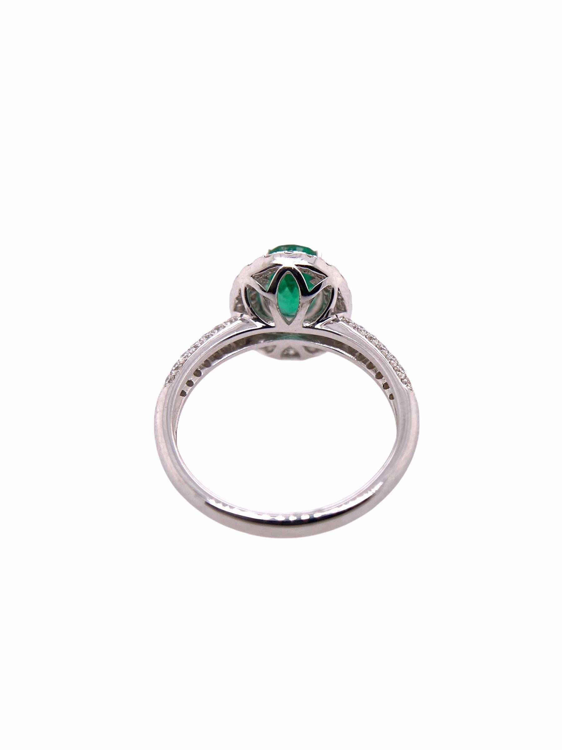 Paris Craft House 1.10 Carat Oval Emerald Diamond Halo Ring in 18 Karat Gold In New Condition For Sale In Hong Kong, HK