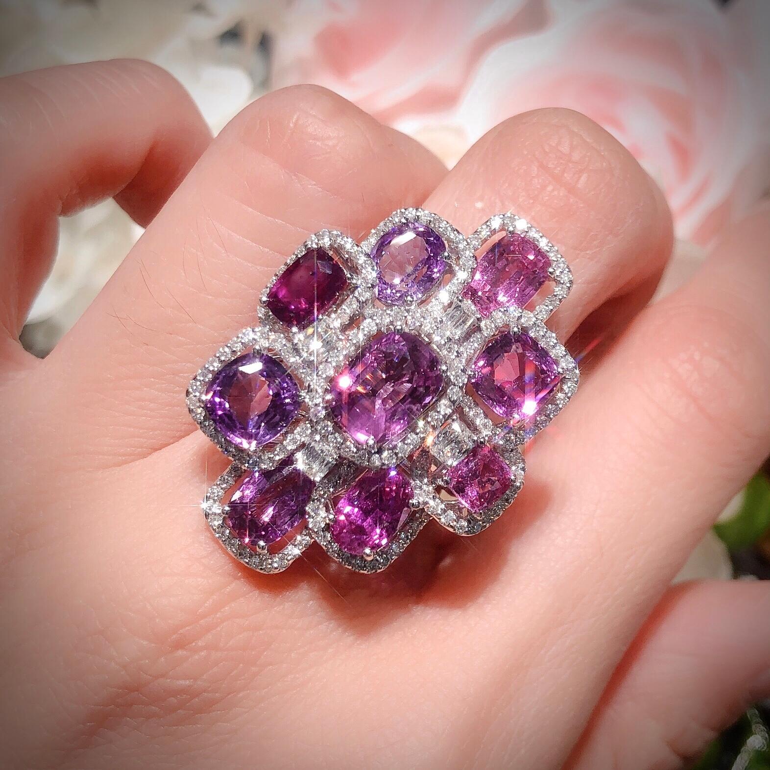 Paris Craft House 11.20 Carat Violet Pink Sapphires Diamond Ring 18 Karat Gold For Sale 1
