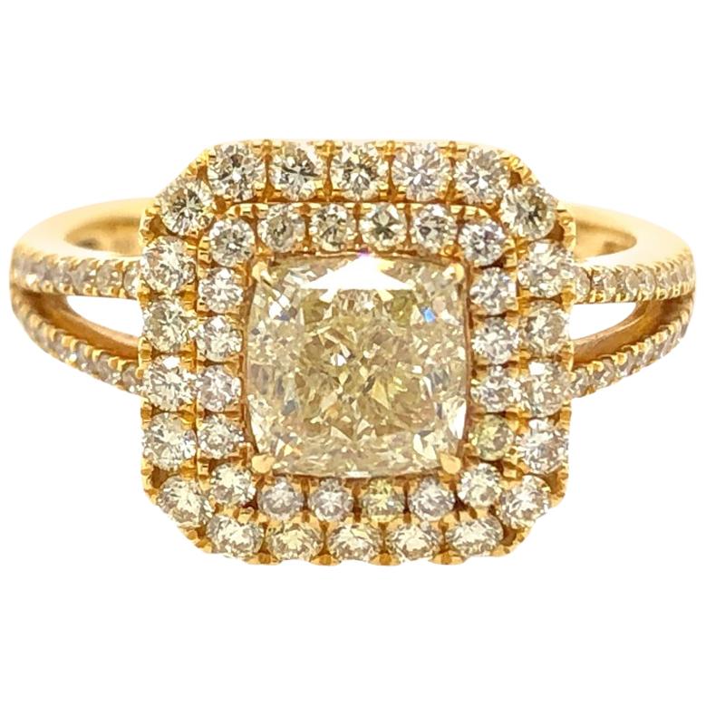 Paris Craft House 1.12 Carat Yellow Diamond Ring in 18 Karat Yellow Gold For Sale