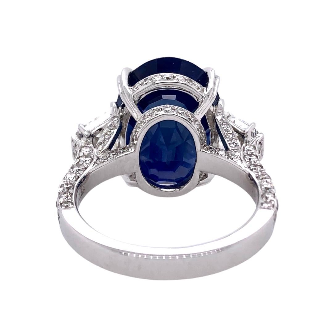 Modern Paris Craft House 11.30 Carat GRS Cornflower Blue Sapphire Diamond Ring For Sale