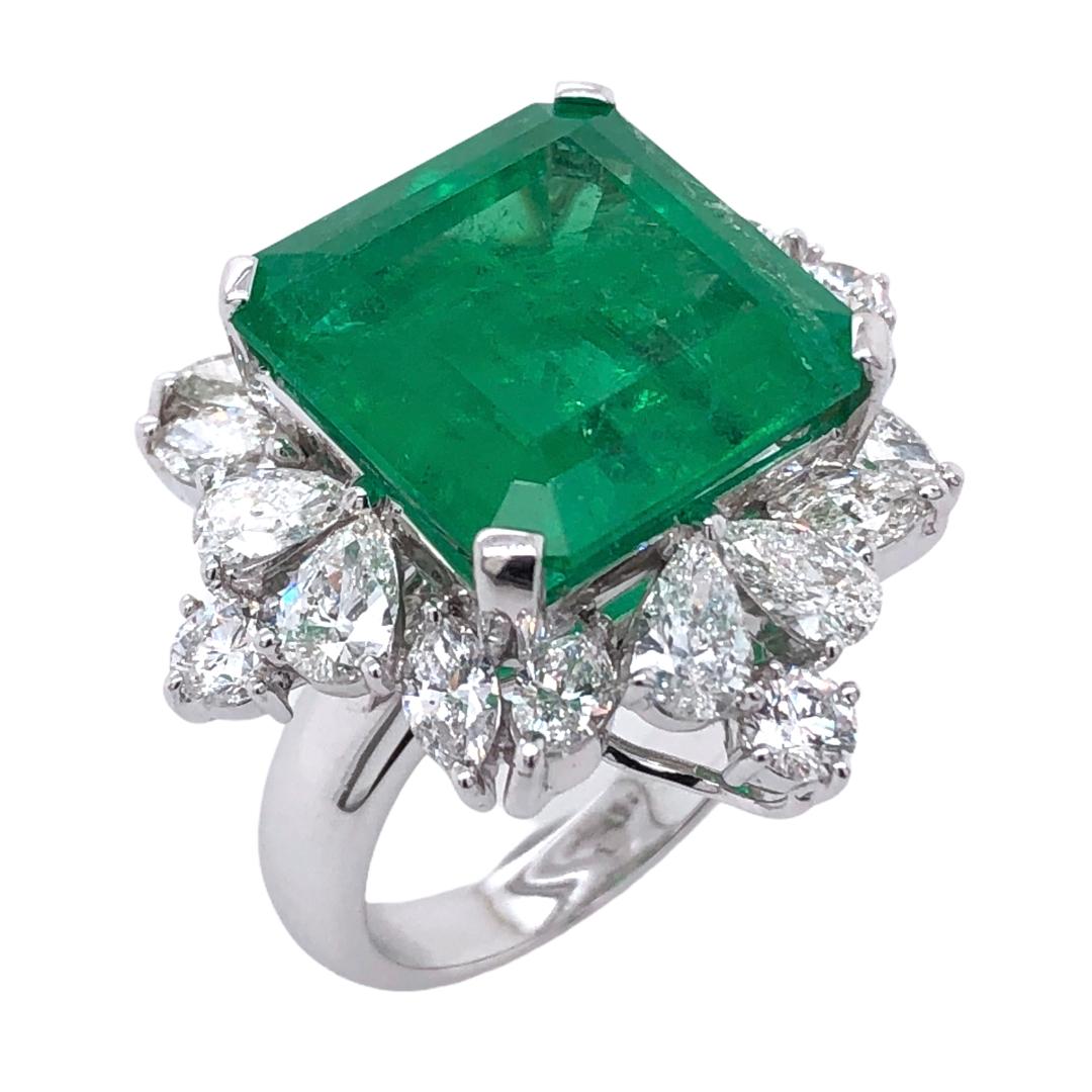 PARIS Craft House 12.02ct GRS Certified Emerald Diamond Ring in 18K White Gold. This ring and its stones are detachable and could convert into a beautiful pendant. *Chain not included*

- 1 GRS Certified Square-cut Emerald/12.02ct
- 8 Marqusie-cut